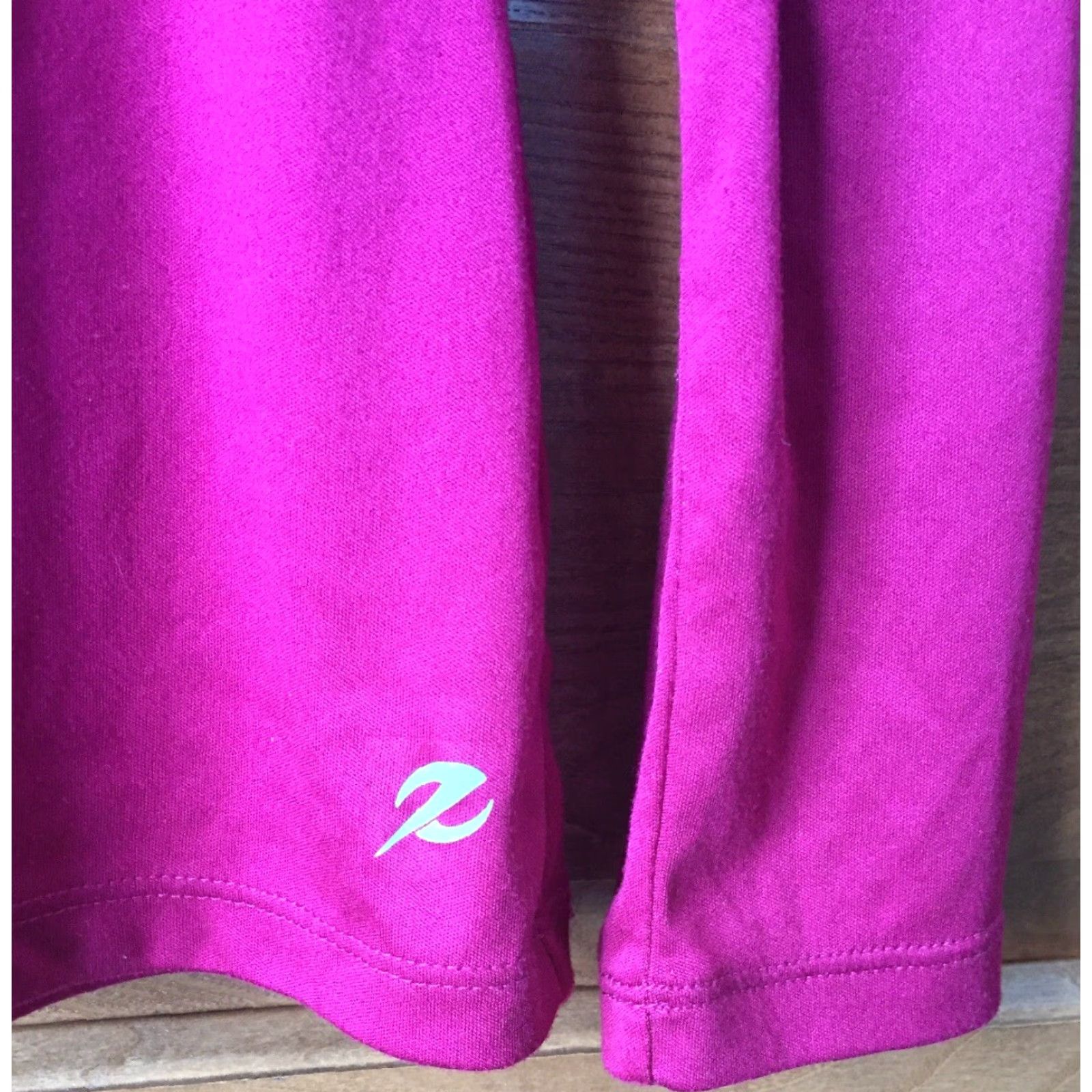 Vintage Energy Zone Women's Fitness Shirt Long Sleeve Medium Dark Red B406 8/10 Casual Activewear Crew Neck Fitted Polyester Size M / US 6-8 / IT 42-44 - 2 Thumbnail