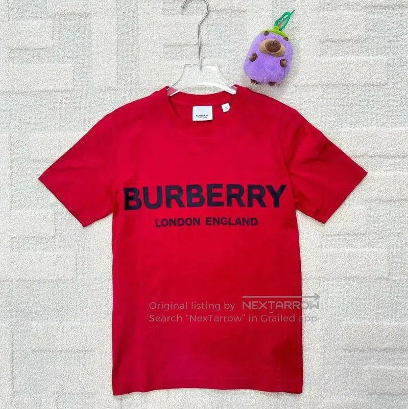 Burberry Burberry Red Cotton Women's T-Shirt. Size XS / US 0-2 / IT 36-38 - 1 Thumbnail
