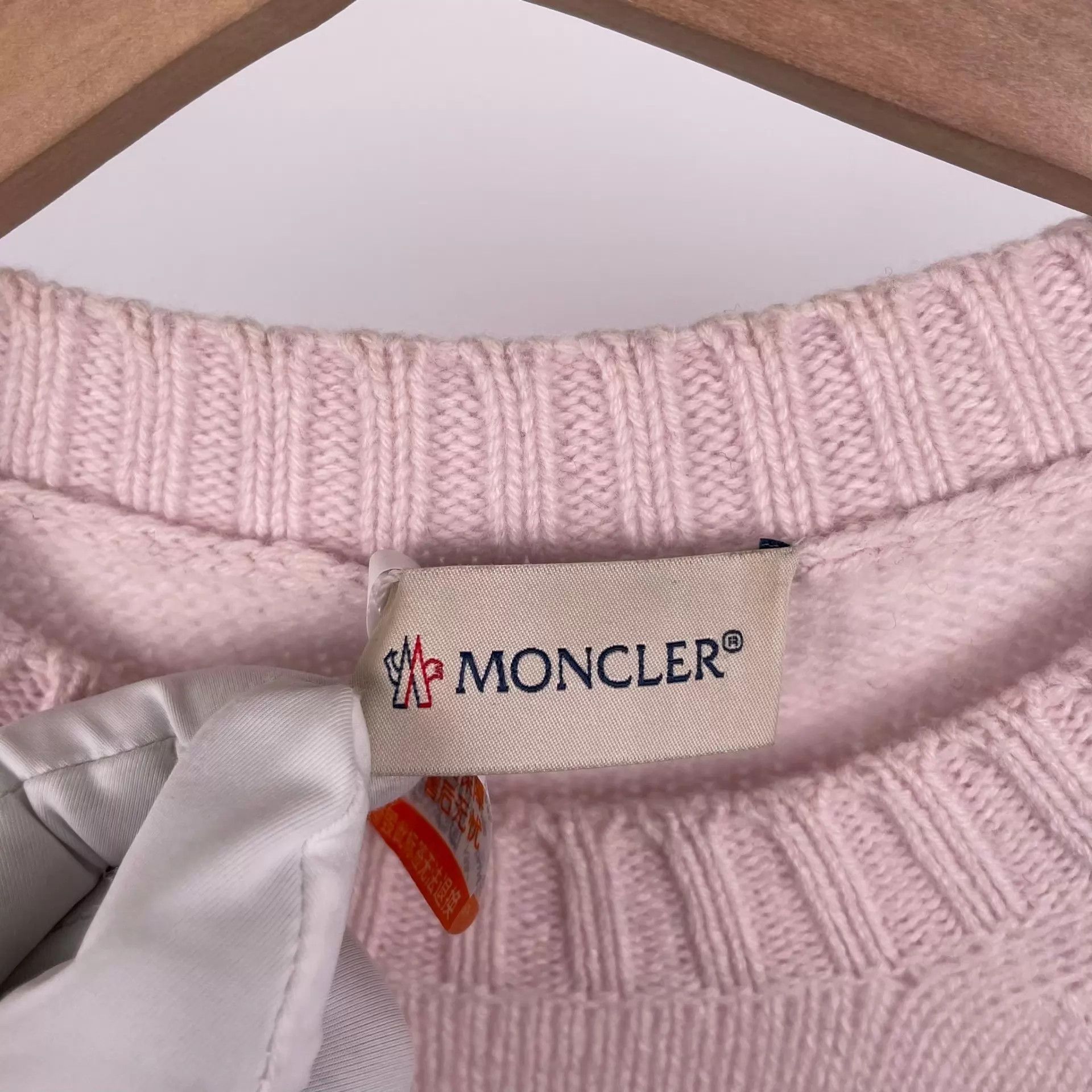 Moncler Moncler knit sweater M size Size M / US 6-8 / IT 42-44 - 6 Thumbnail