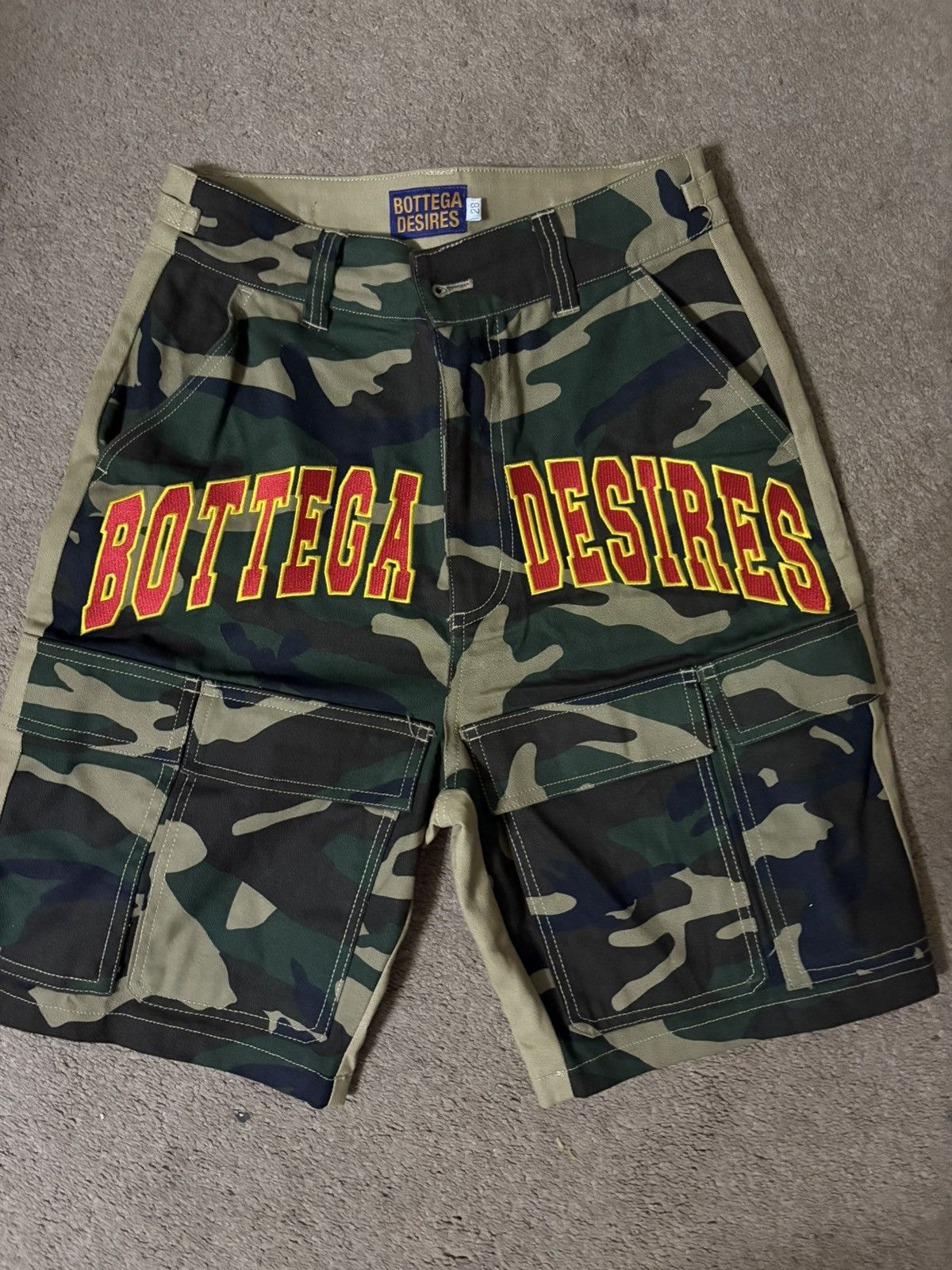 Bottega Desires Camo Bottega Desires Shorts Size US 28 / EU 44 - 2 Thumbnail