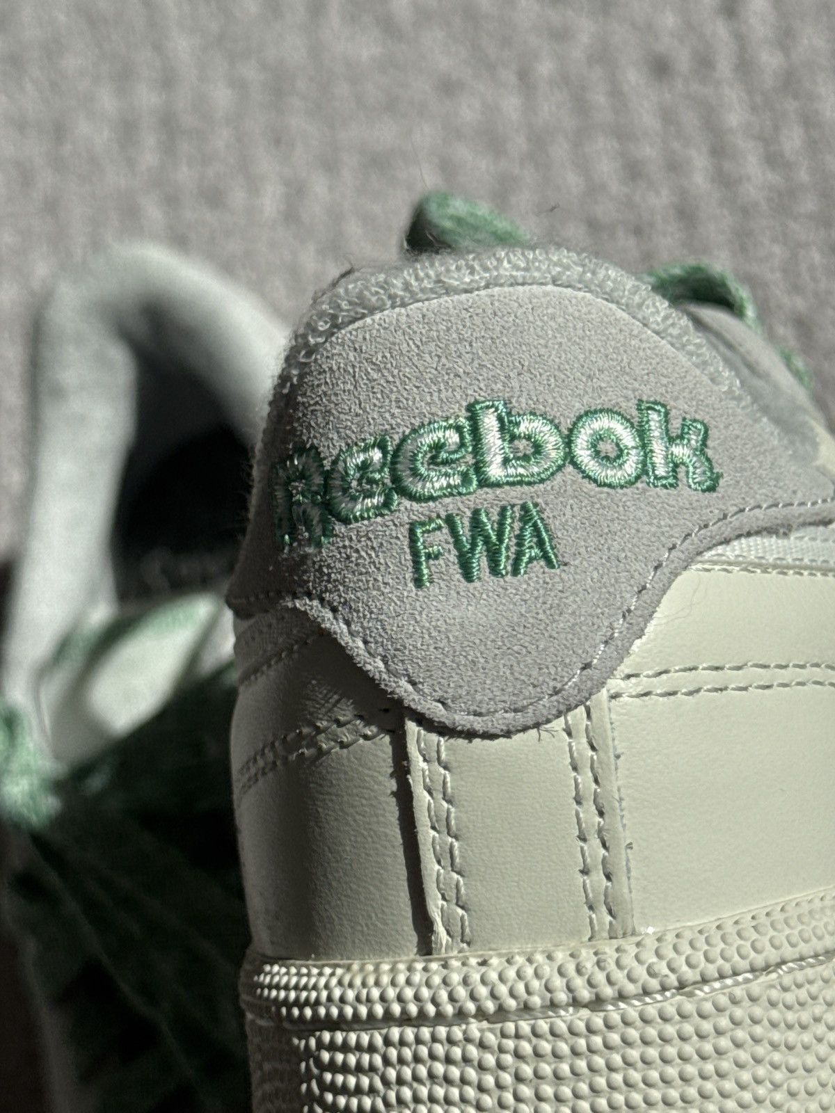 Reebok FRIENDS WITH ANIMALS Club C Size US 9.5 / EU 42-43 - 9 Thumbnail