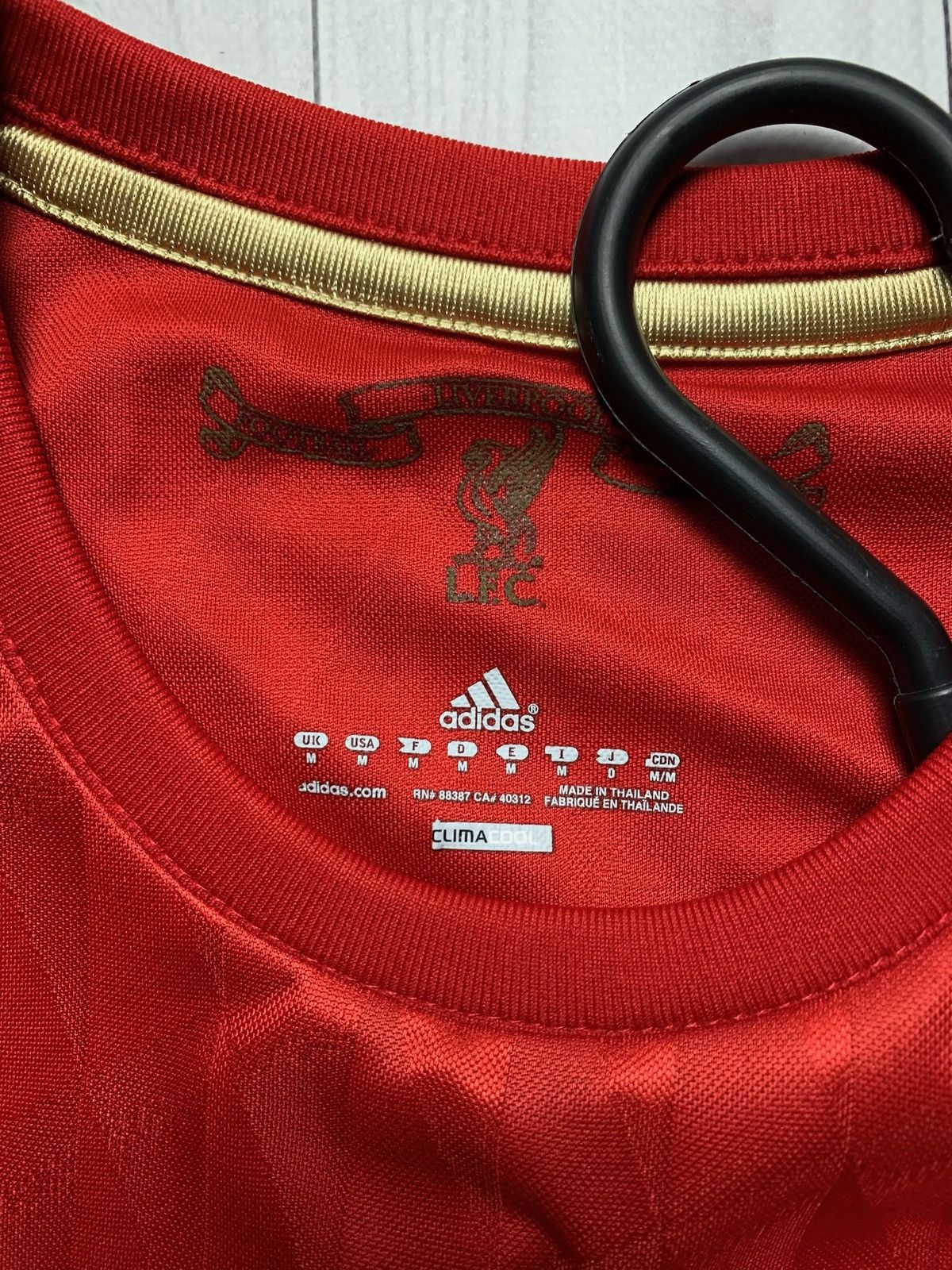 Adidas × Vintage Vintage adidas Liverpool soccer jersey size M Size US M / EU 48-50 / 2 - 5 Thumbnail