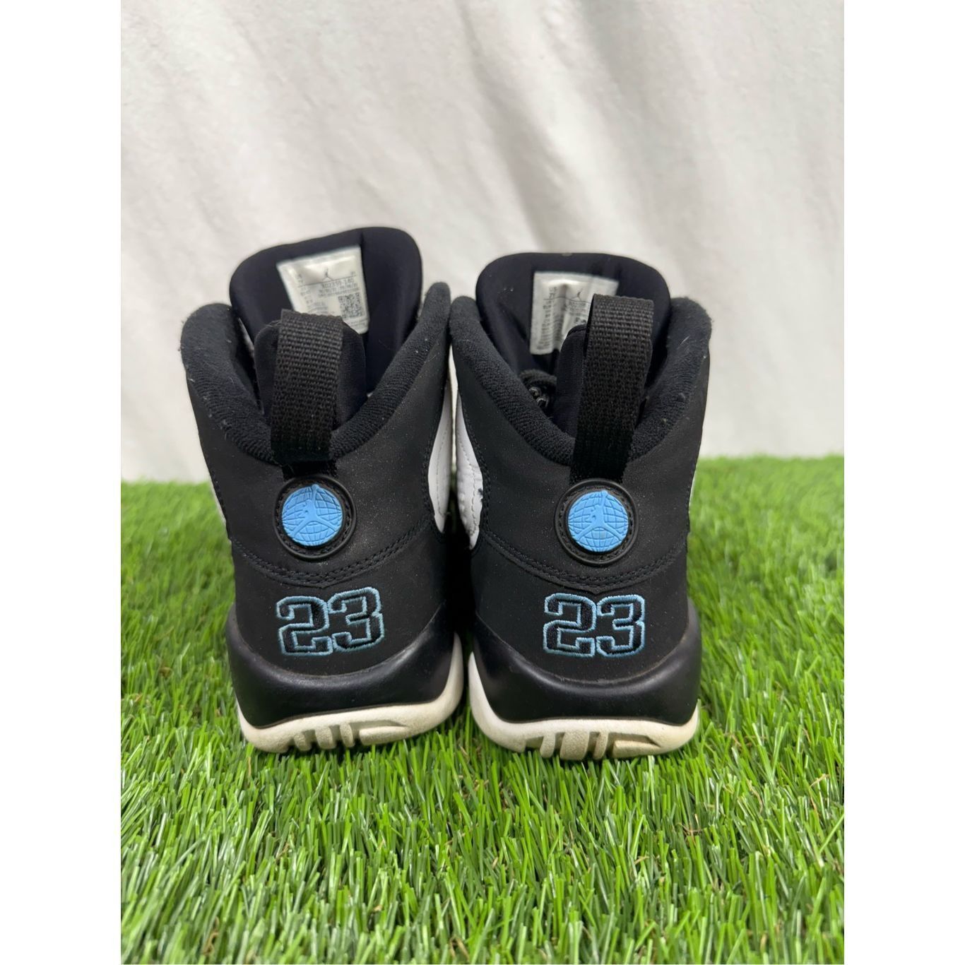 Jordan Brand Size 6Y / Womens 7.5 Jordan 9 Retro University Blue 302359-1 Size US 6 / EU 39 - 3 Thumbnail