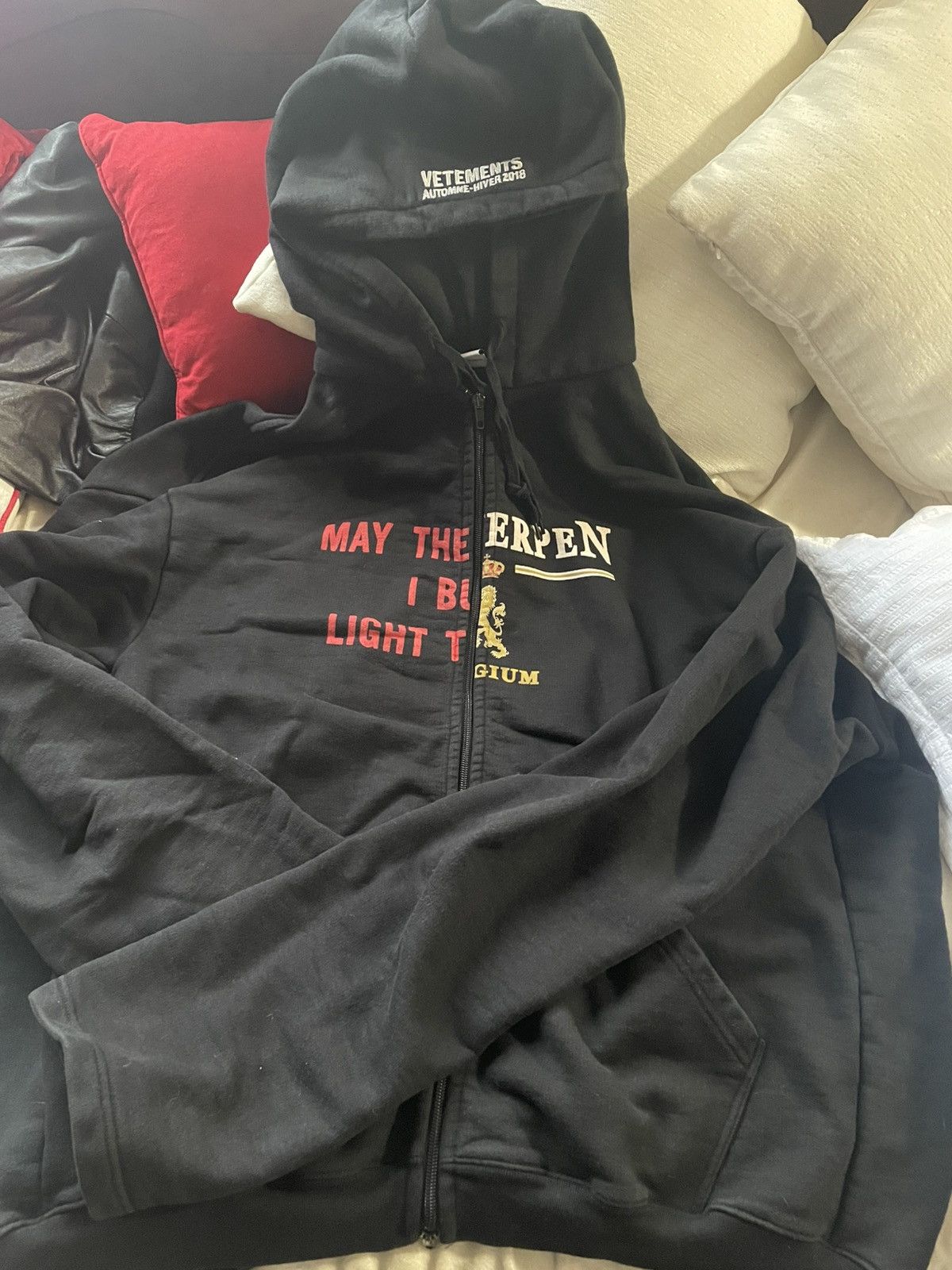 Vetements Vetements AW17 May The Bridges Antwerpen Split Zip-Up