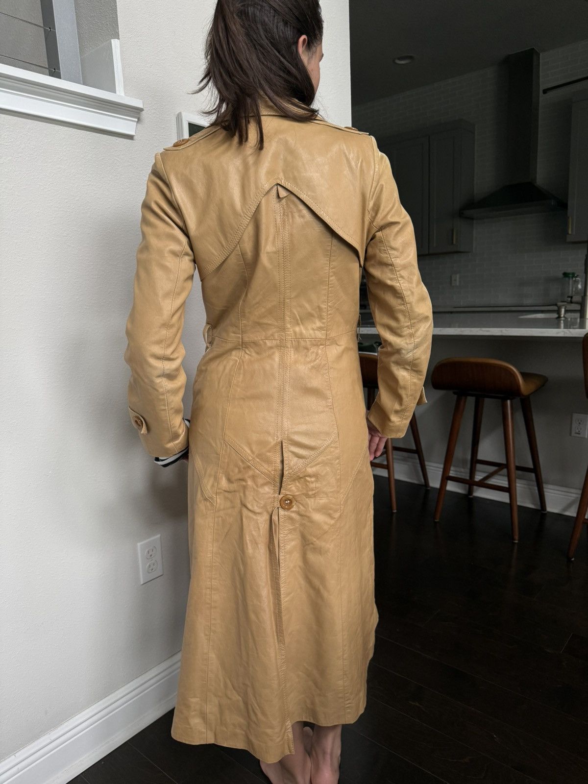 Other Vintage 1960sEuro Camel Leather Double Breasted Trench Coat Size M / US 6-8 / IT 42-44 - 3 Thumbnail