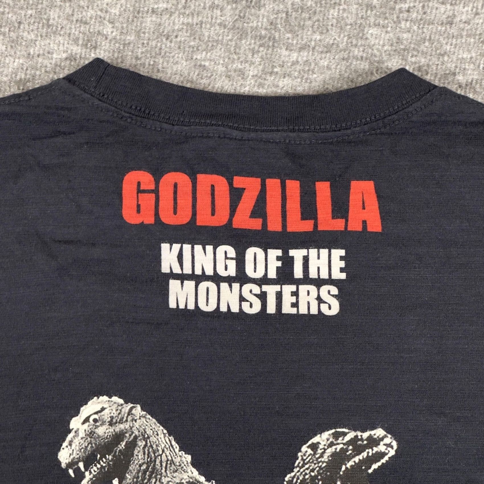 Vintage Vintage Godzilla Shirt Mens XL Black King Of The Monsters Tee Y2K Size US XL / EU 56 / 4 - 2 Thumbnail