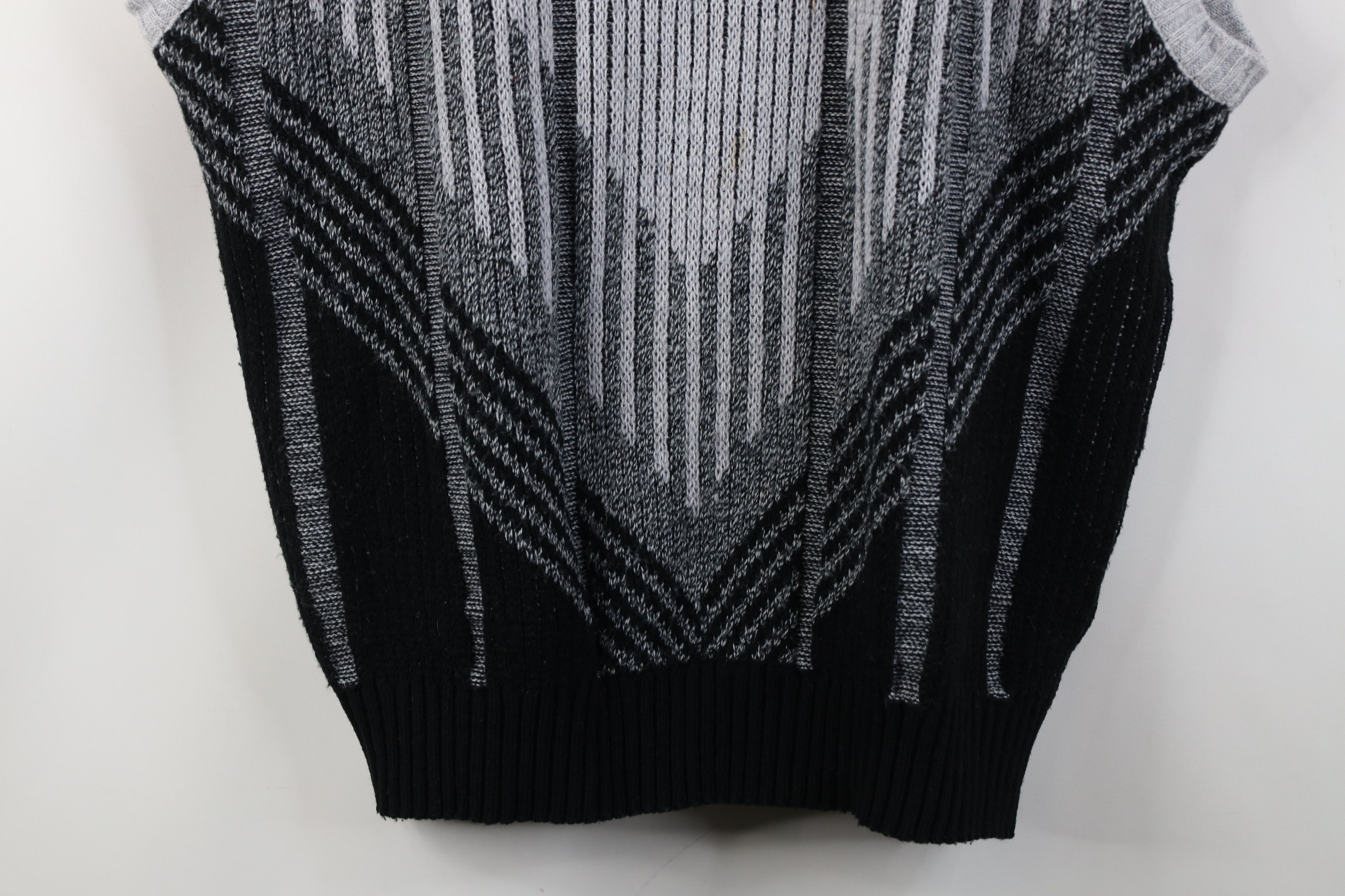 Vintage Vintage 90s Streetwear Ribbed Knit V-Neck Sweater Vest Size US XL / EU 56 / 4 - 3 Thumbnail