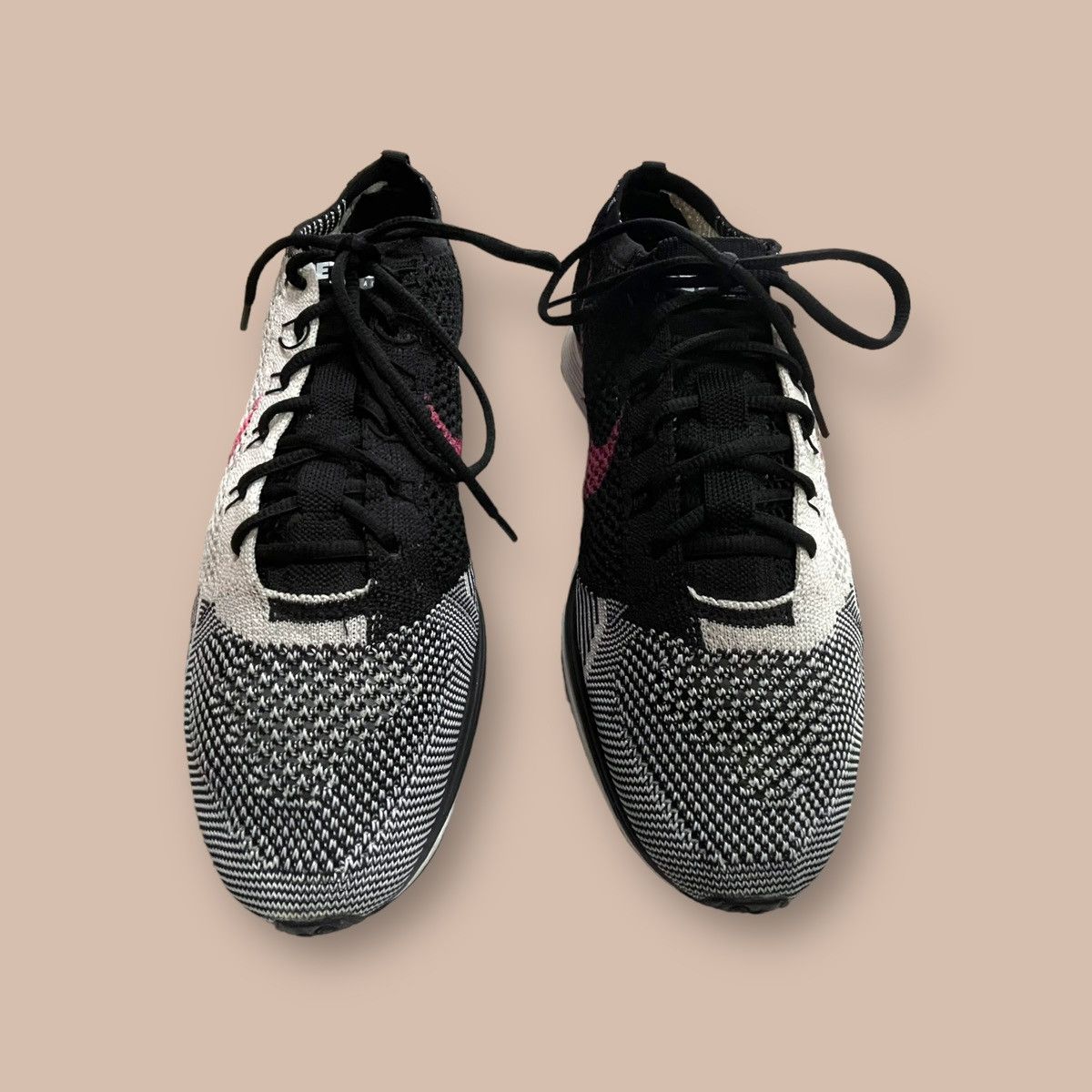 Nike Nike Flyknit Racer ‘BETRUE' Size US 10 / EU 43 - 2 Thumbnail