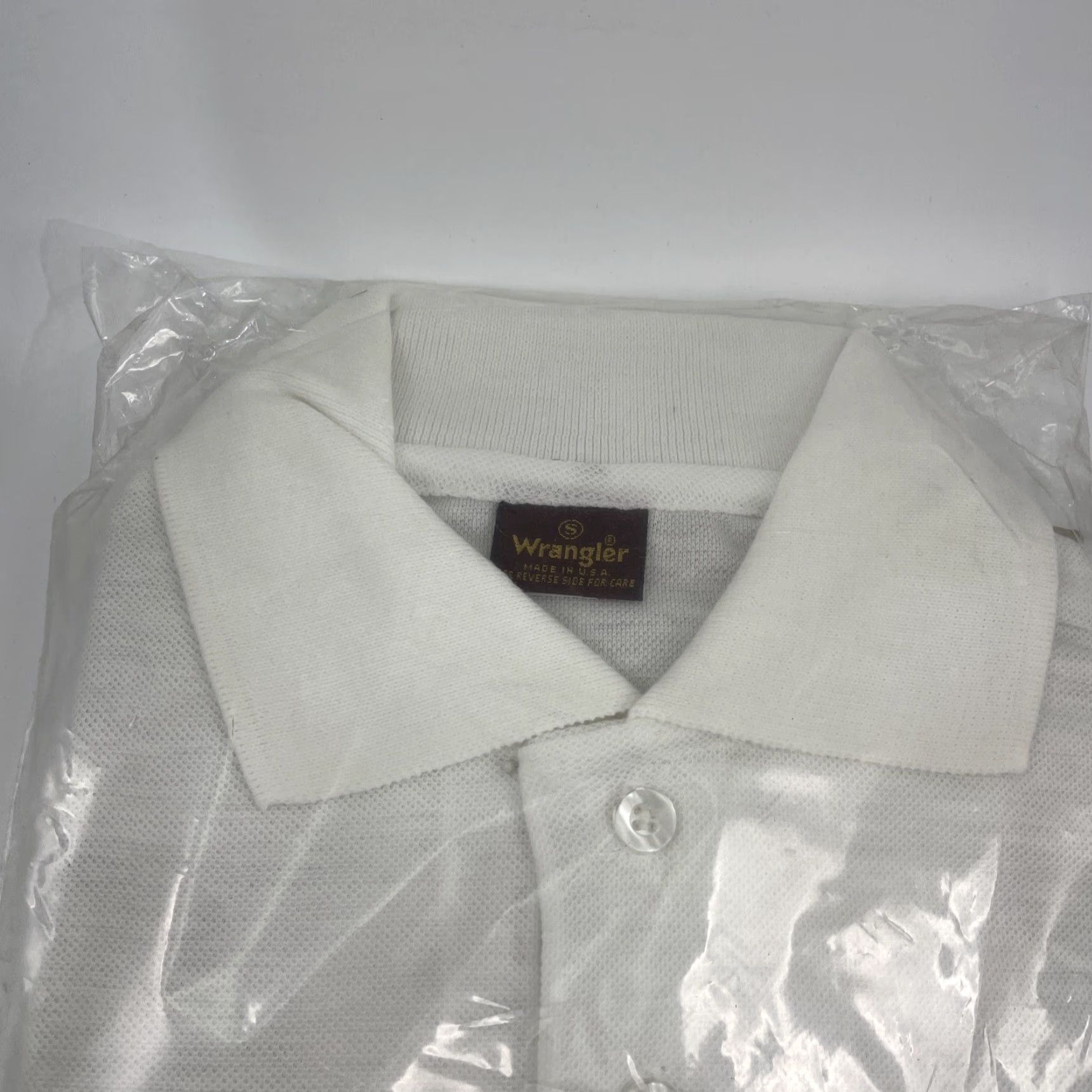 Wrangler VINTAGE Wrangler White Polo Shirt S Cotton 1970s White Polo Shirt, Cotton, Short Sleeve, Made in USA, 70s, Secretary/Geek Mens Size US S / EU 44-46 / 1 - 6 Thumbnail