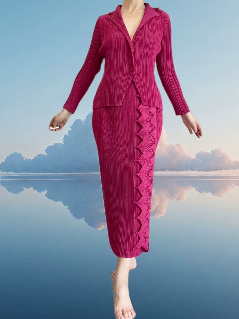 Issey Miyake Issey Miyake size:3 Red wrinkled flower bud cardigan Size S / US 4 / IT 40 - 1 Thumbnail