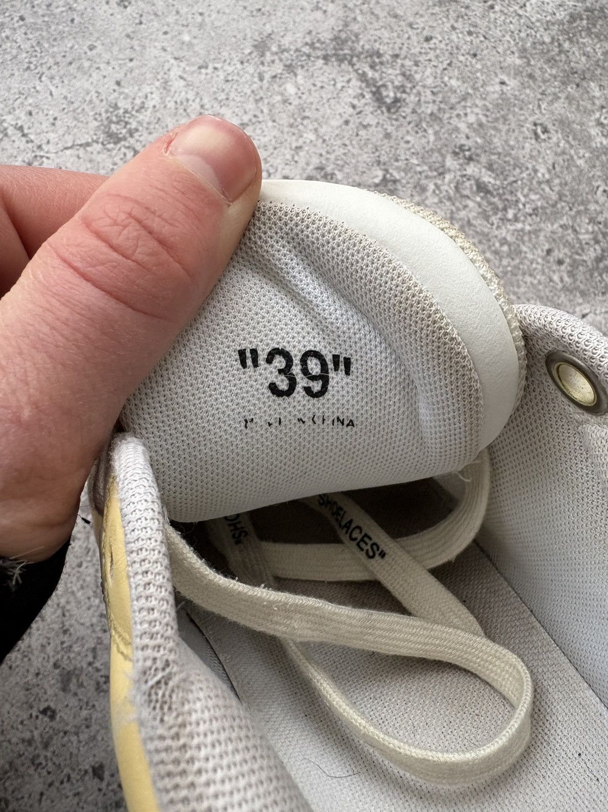 Off-White Off White Out Of Office Sneakers Size US 6 / EU 39 - 9 Thumbnail