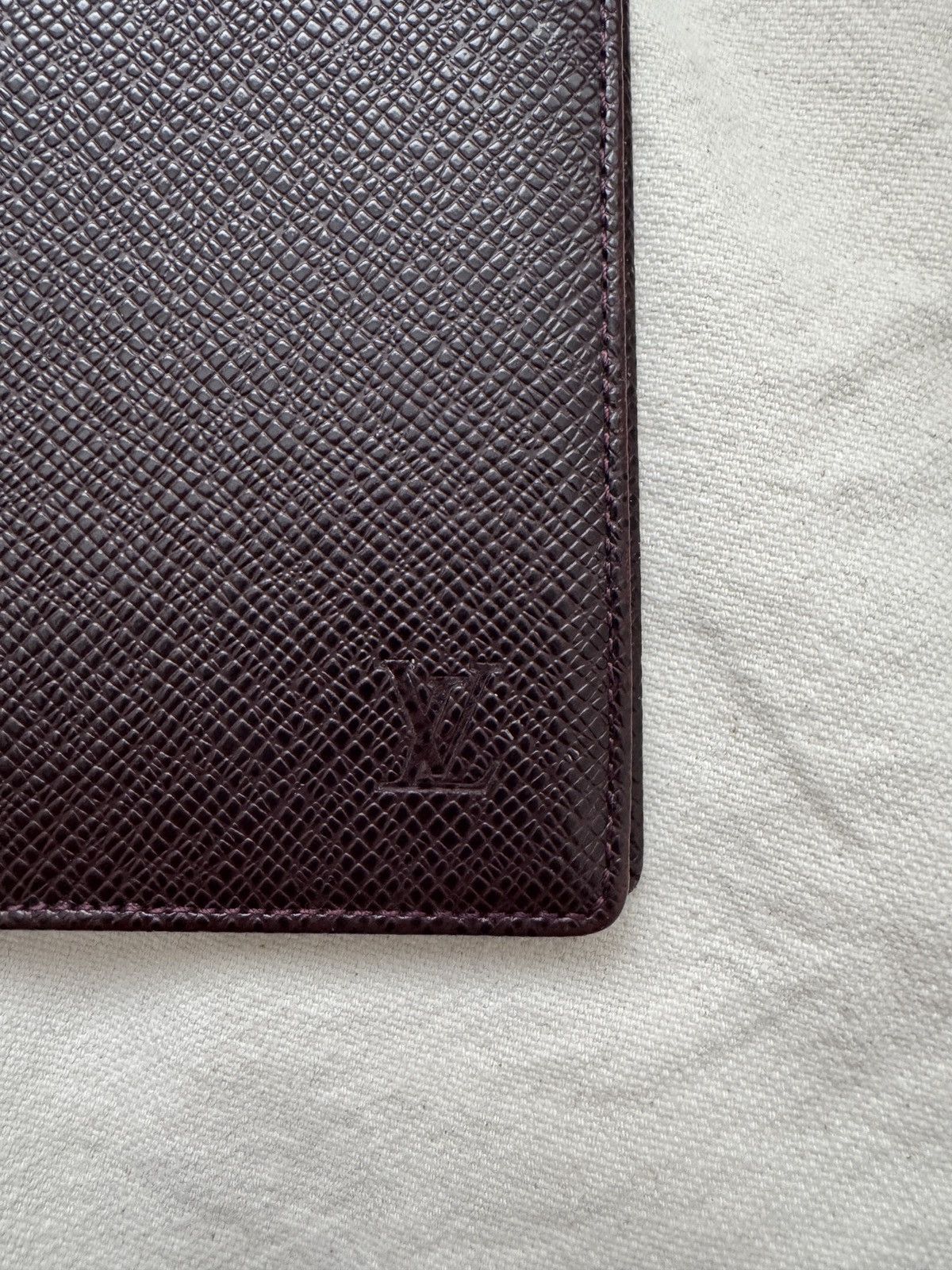 Louis Vuitton × Vintage Vintage Louis vuitton taiga leather card holder Size ONE SIZE - 2 Thumbnail