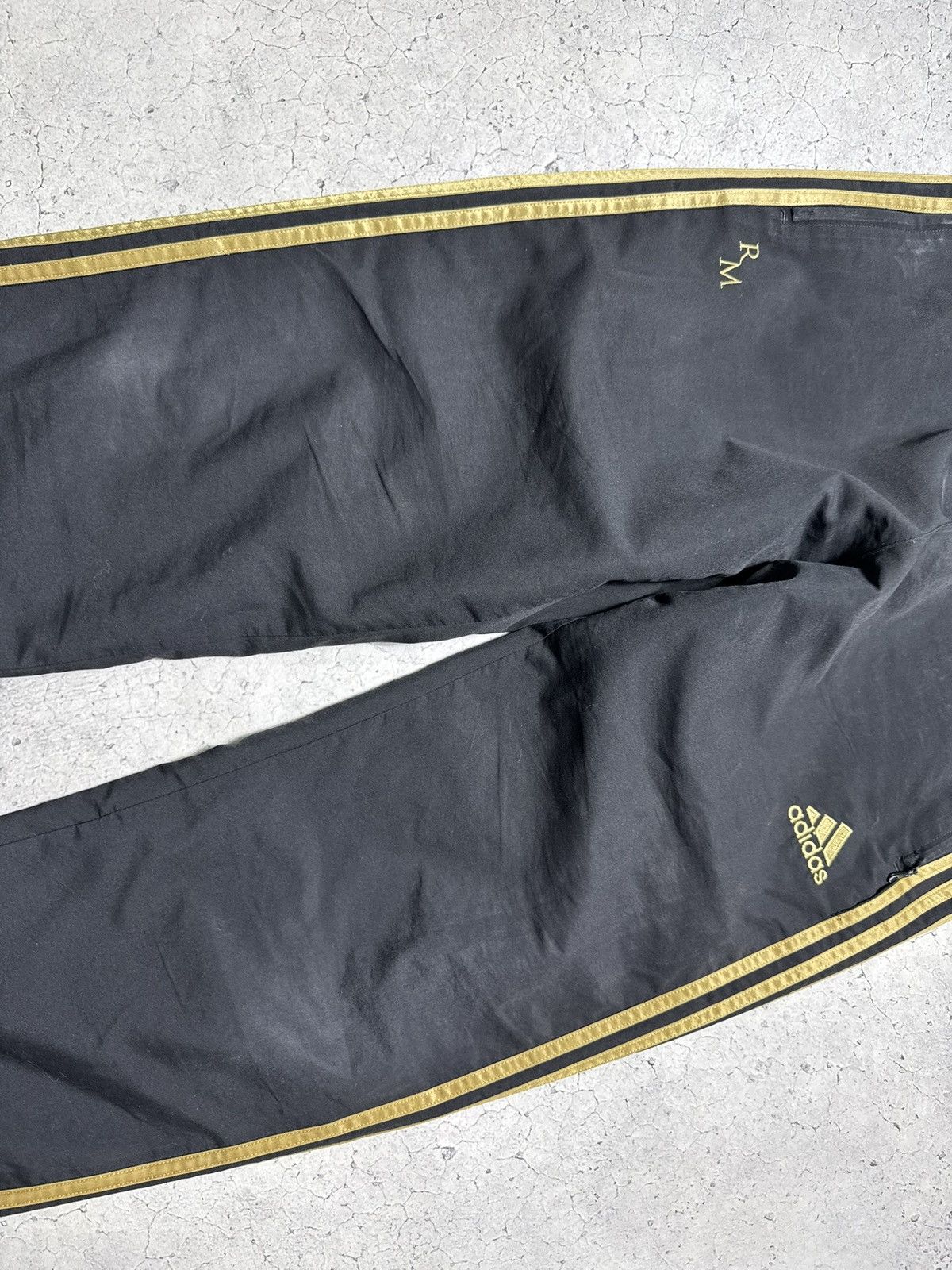 Adidas Adidas FC Real Madrid Vintage Nylon Football Track Suit Size US XL / EU 56 / 4 - 12 Thumbnail