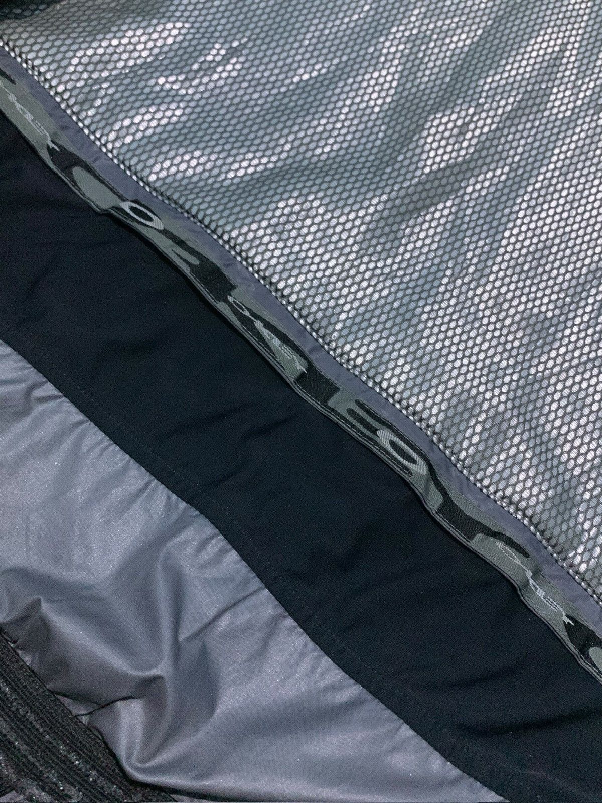Oakley Oakley Software Nitro Fuel 2 Assymetrical Snowboard Jacket Size US M / EU 48-50 / 2 - 22 Thumbnail
