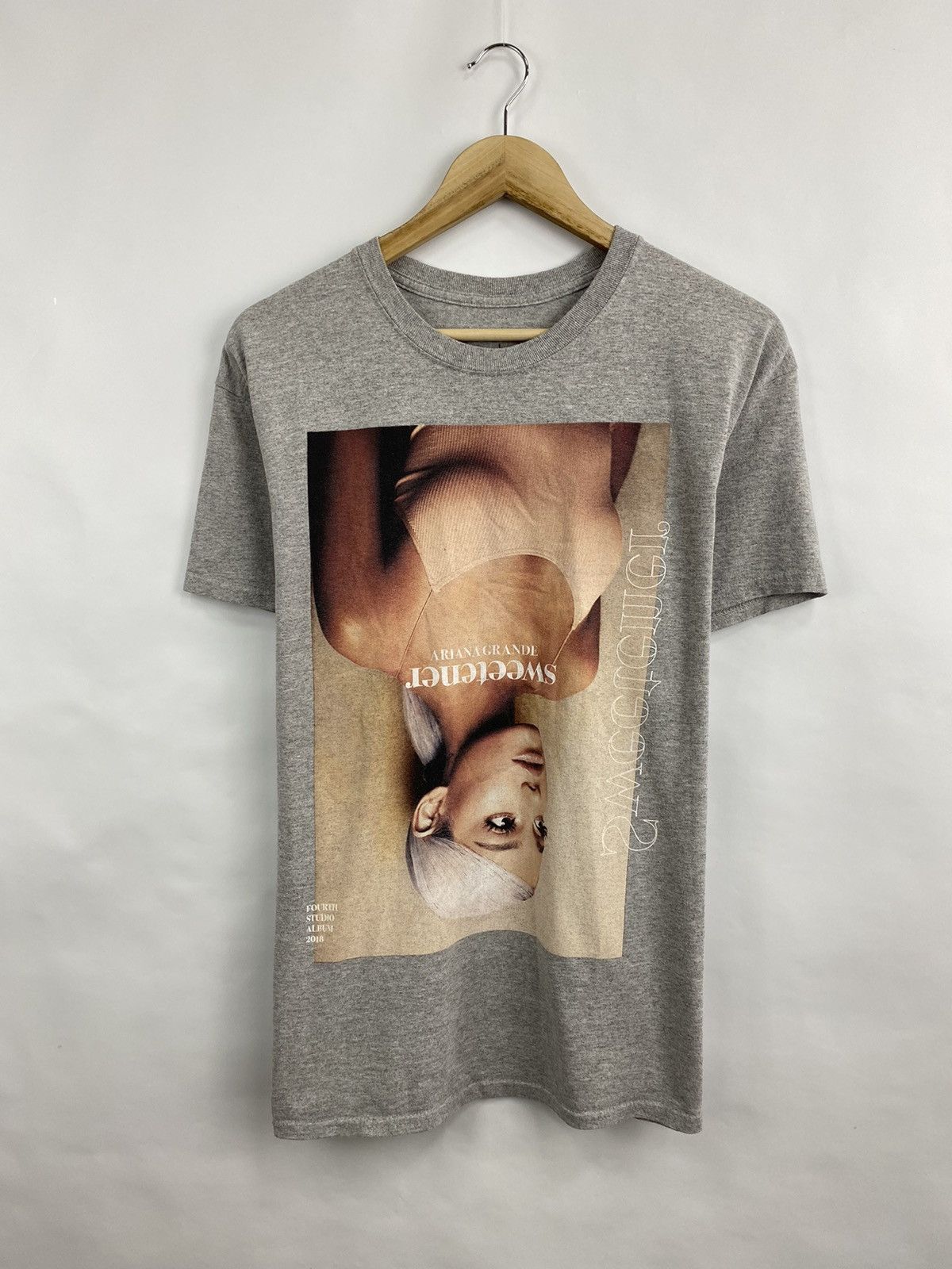 Band Tees 🇺🇸 Y2K Ariana Grande Tay Day T-Shirt Rare Retro Hype Size US L / EU 52-54 / 3 - 2 Thumbnail