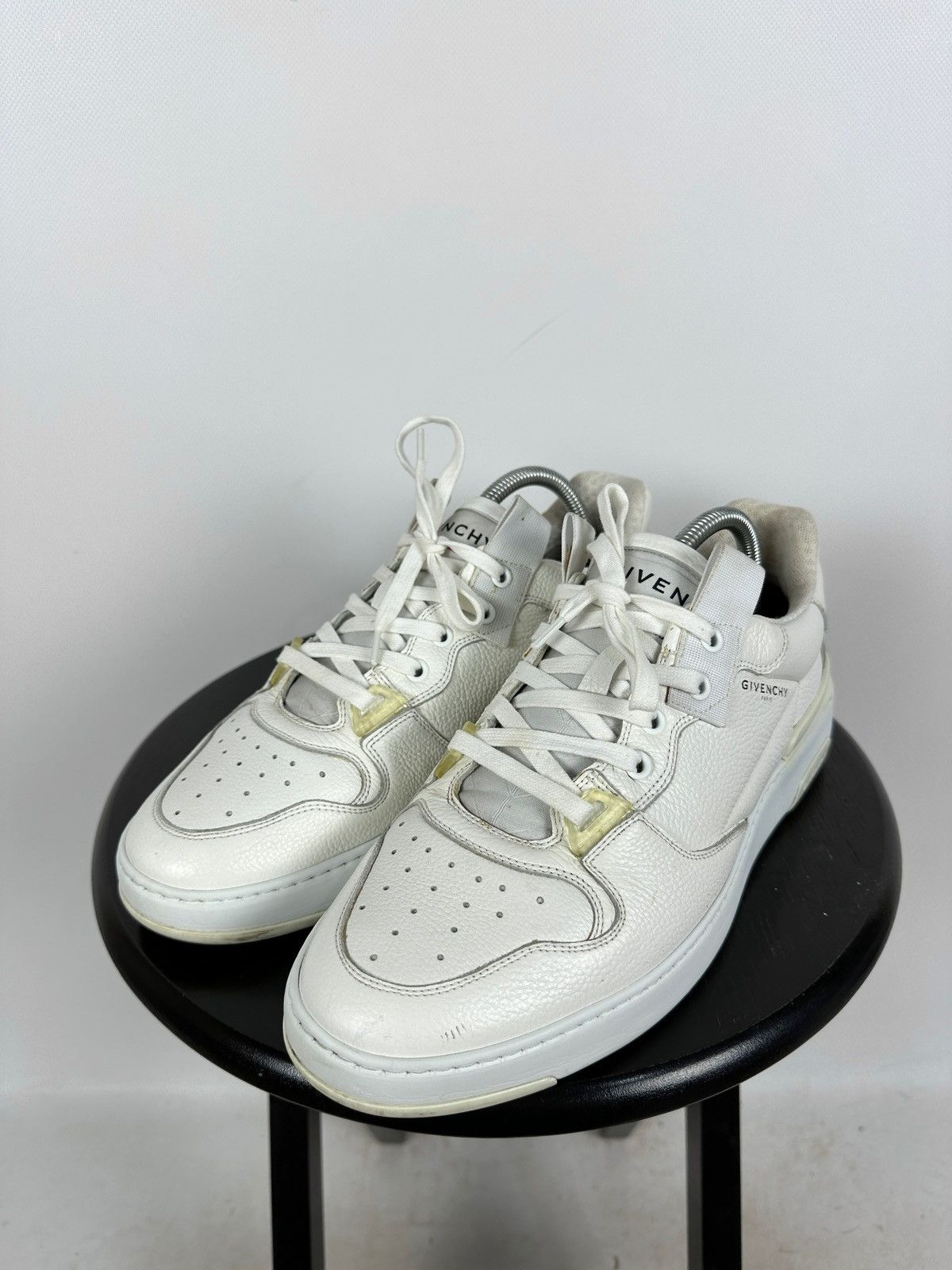 Givenchy Givenchy Wing Low Top White Sneakers Size US 8 / EU 41 - 5 Thumbnail