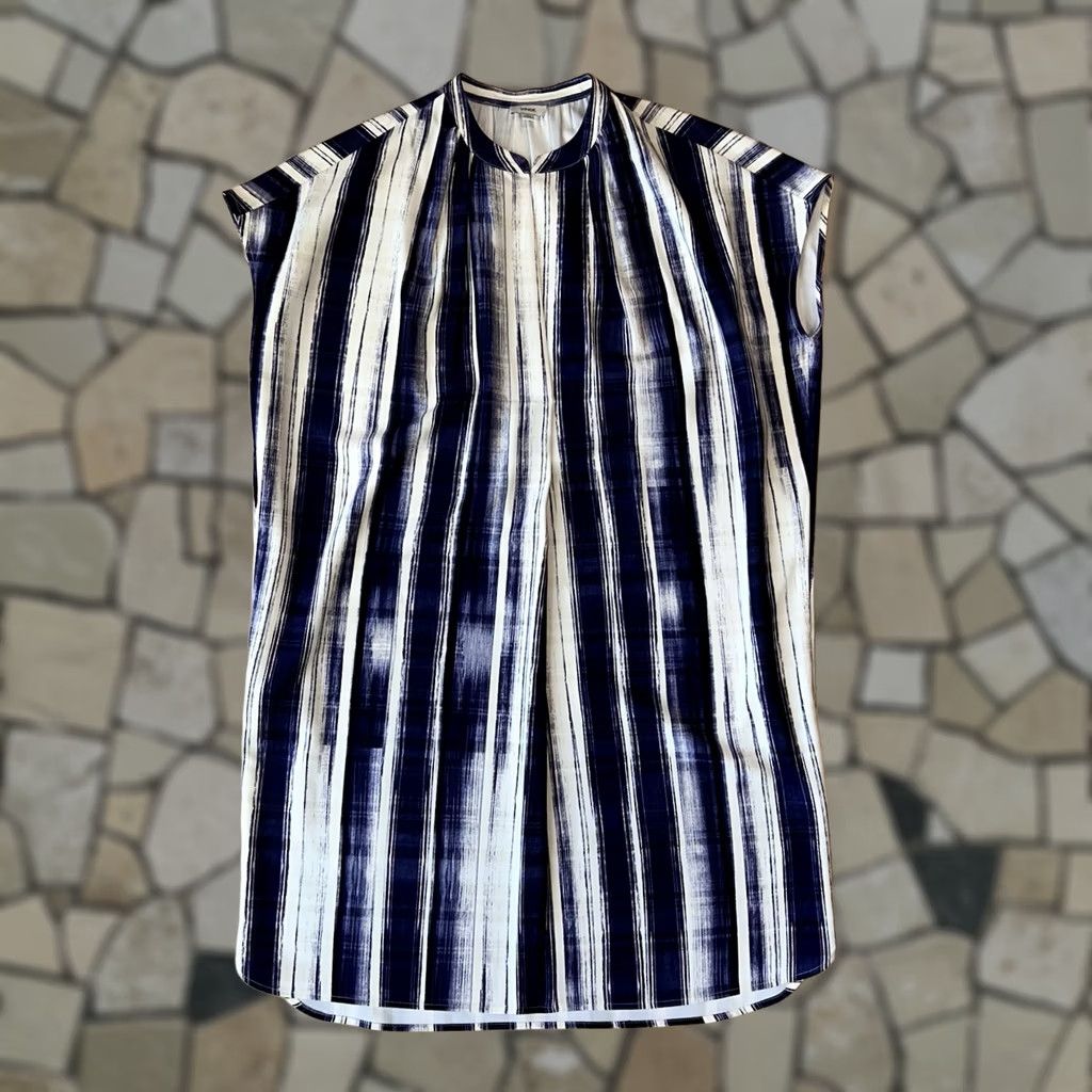 Vince Vince Shift Dress Sleeveless V-Neck Striped Blue Women’s Small Dress Size S / US 4 / IT 40 - 1 Thumbnail