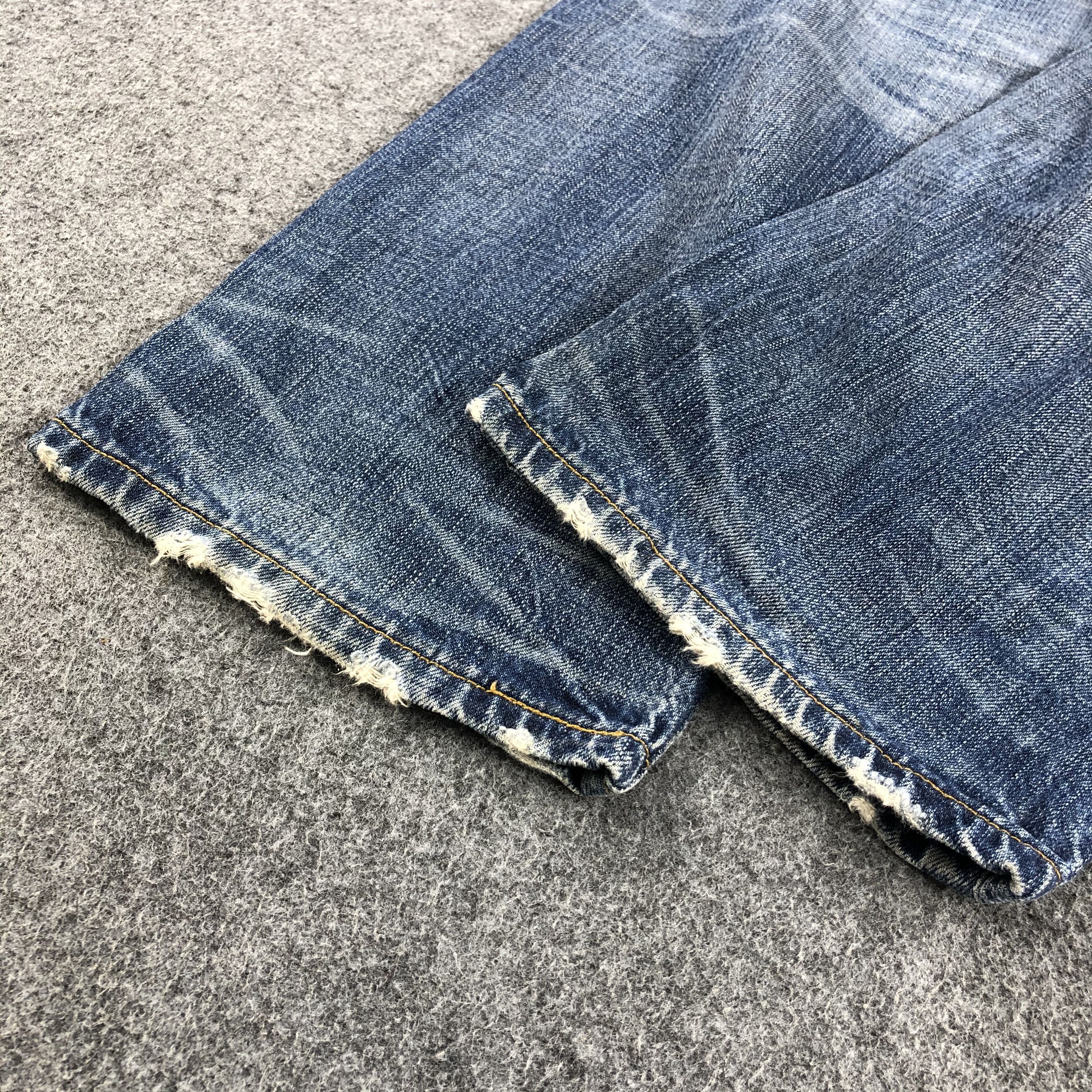Levi's × Vintage Vintage 90s Light Wash Levis 501 Jeans-JM895 Size US 31 - 5 Thumbnail