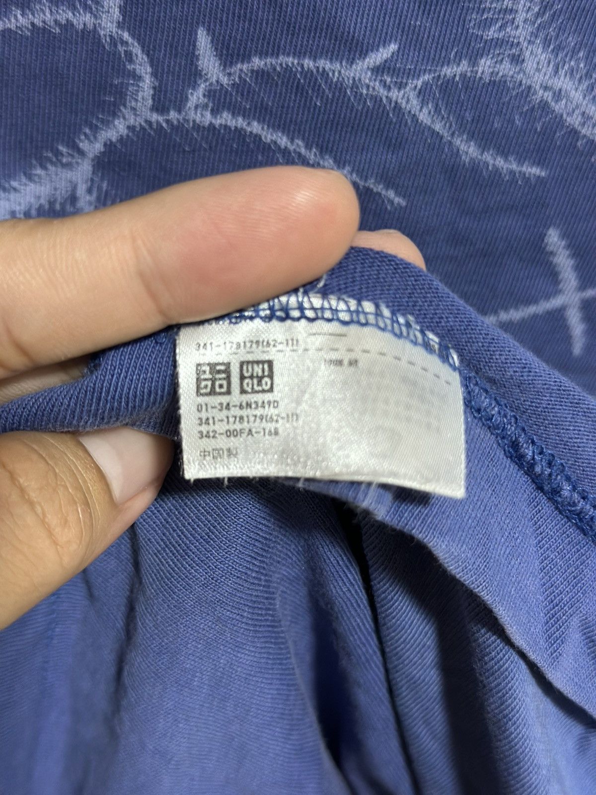 Kaws × Uniqlo × Vintage Vintage UT X Kaws Sun Faded Tee Size US L / EU 52-54 / 3 - 5 Thumbnail