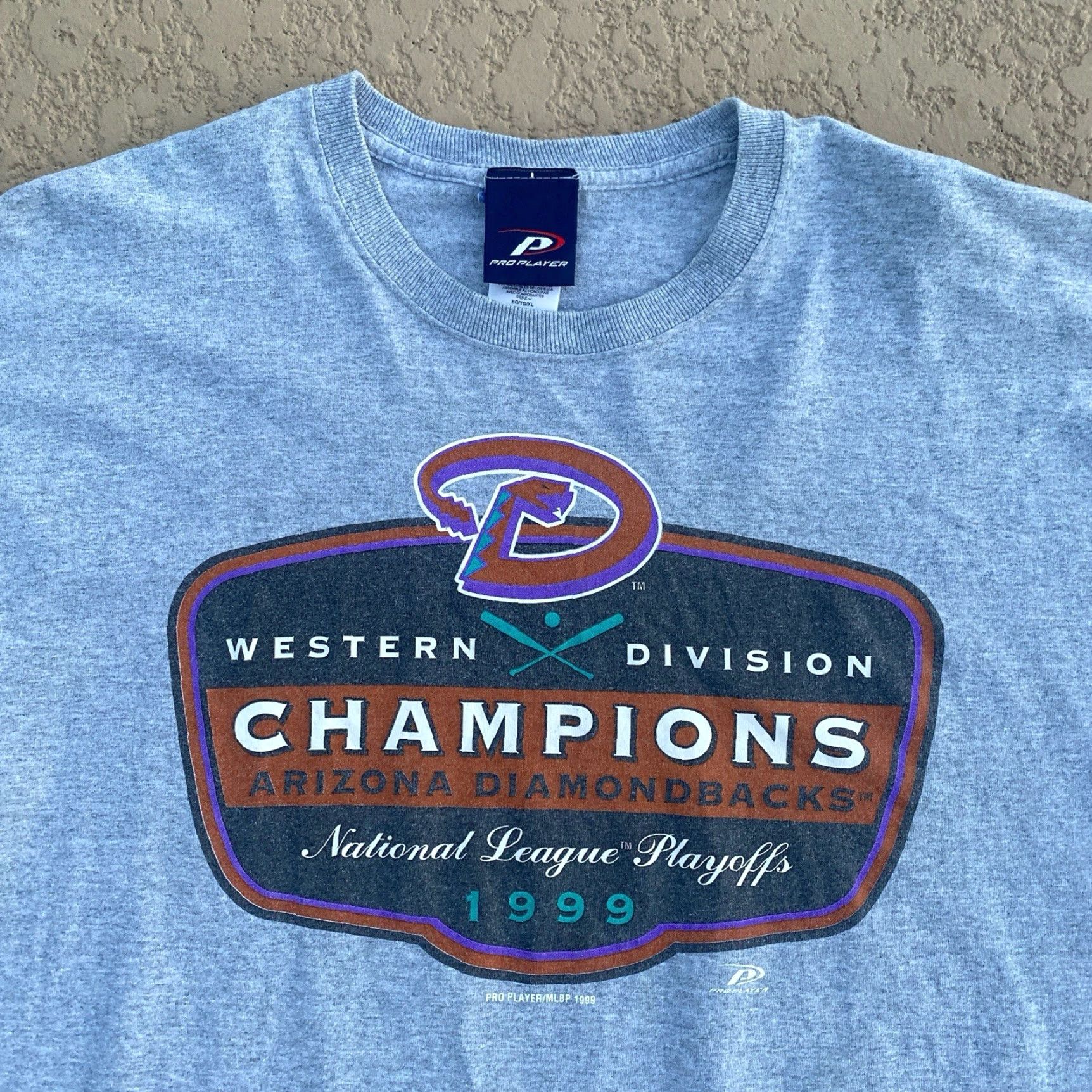 Pro Player VINTAGE 1999 Arizona Diamondbacks Baseball Playoffs T-Shirt XL Gray Mens Short Sleeve Pro Player Size XL Size US XL / EU 56 / 4 - 3 Thumbnail