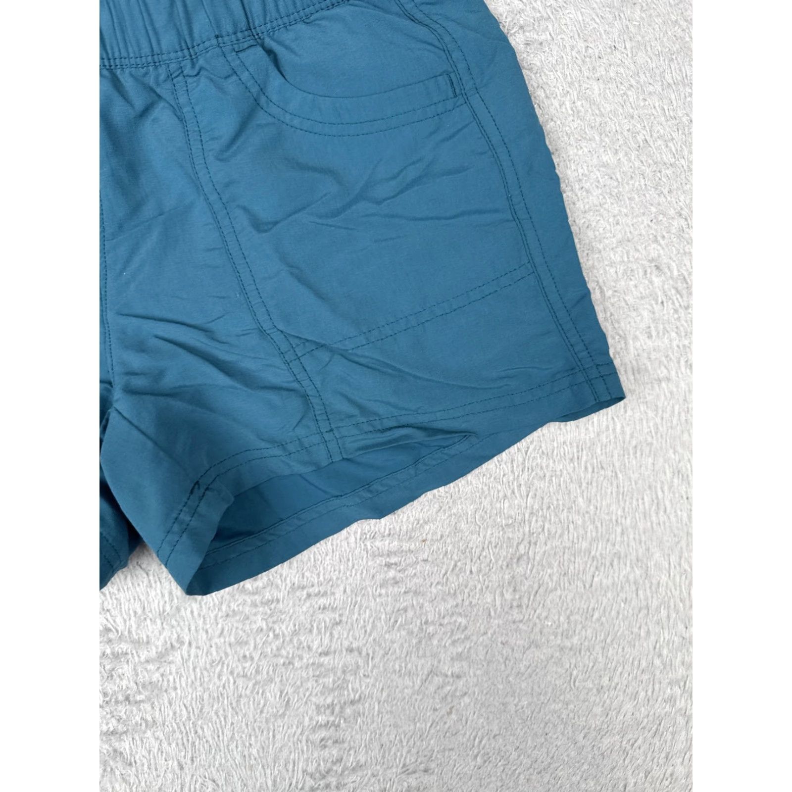 The North Face The North Face Shorts Womens Small Blue Athletic Outdoor Hiking Elastic Waist Pocketed Regular Size 28" / US 6 / IT 42 - 2 Thumbnail