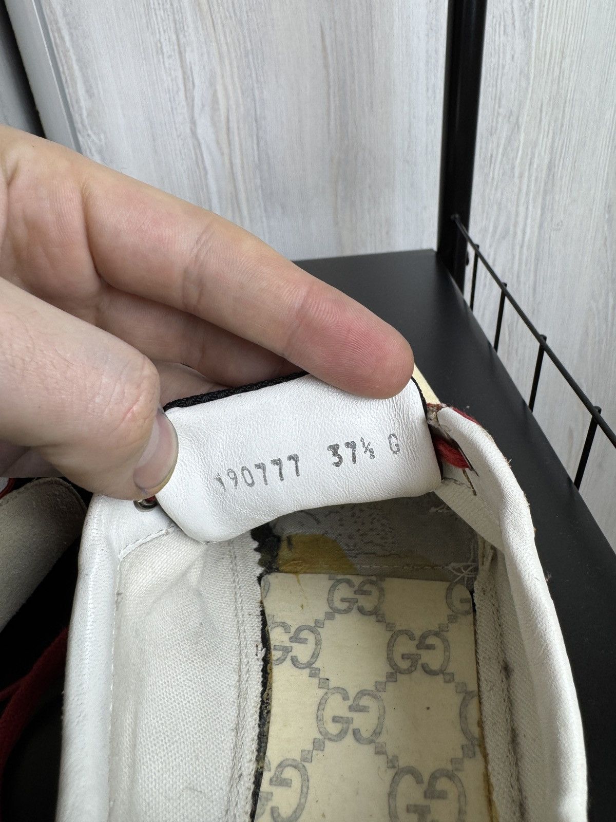 Gucci VINTAGE GUCCI LOGO LEATHER TRAINERS SNEAKERS coloured 190777 Size US 7.5 / IT 37.5 - 16 Thumbnail