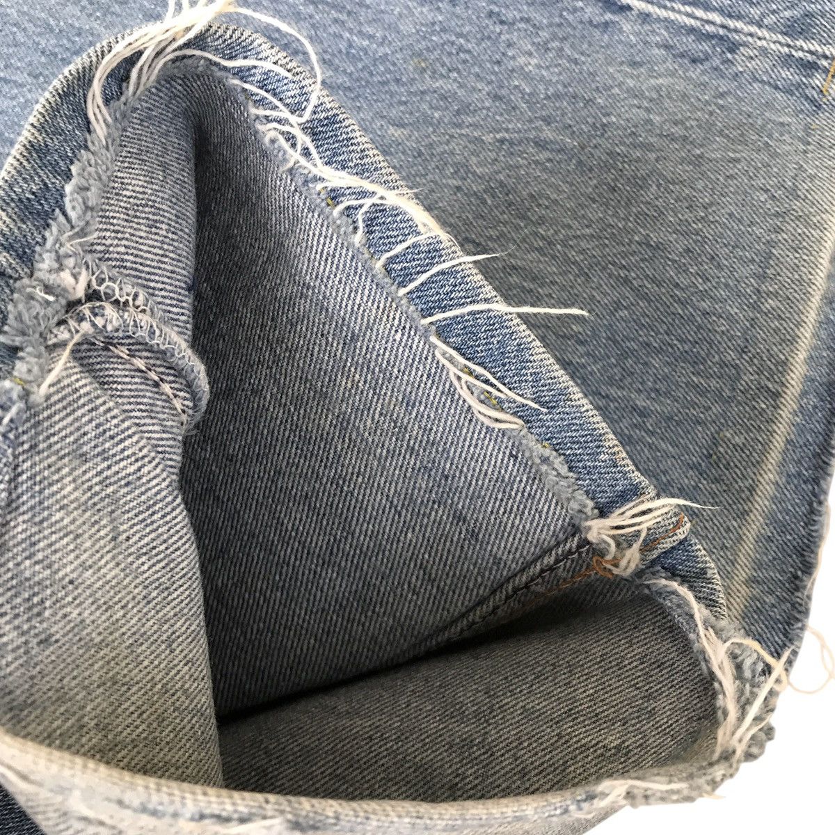 Levi's Levi’s Strauss Lot. 501 Vintage 90s USA Distressed Denim Size US 35 - 17 Thumbnail