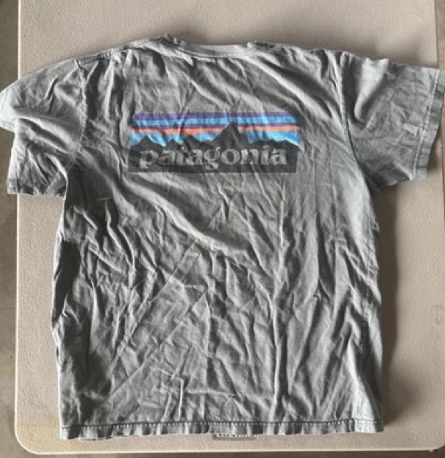 Patagonia Patagonia Black Responsibili-Tee Short Sleeve Shirt Size L Size US L / EU 52-54 / 3 - 4 Thumbnail