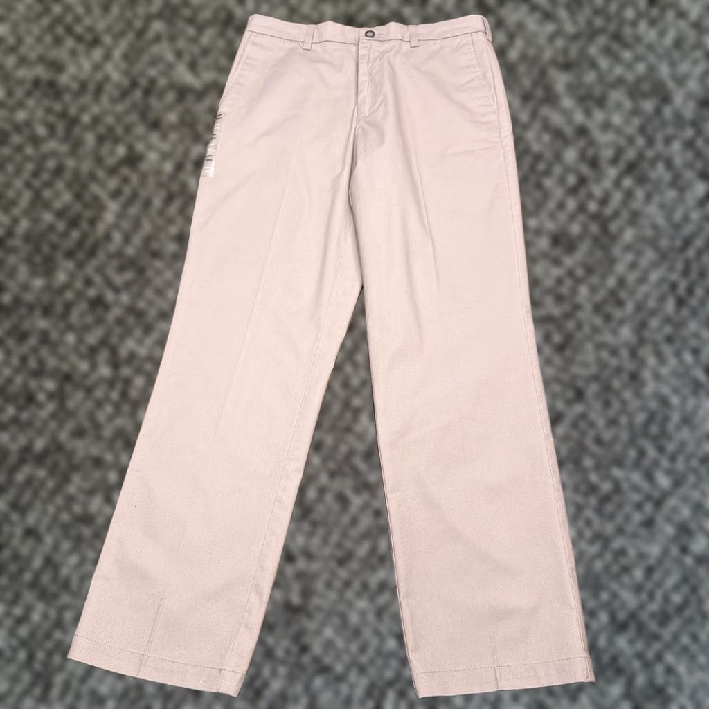 Croft & Barrow Croft & Barrow Easy Care Khaki Pants Mens 32x32 Classic Fit New Brown Knit Solid Front Zip Pocket Straight Flat Front Mens Pants Size US 32 / EU 48 - 1 Thumbnail