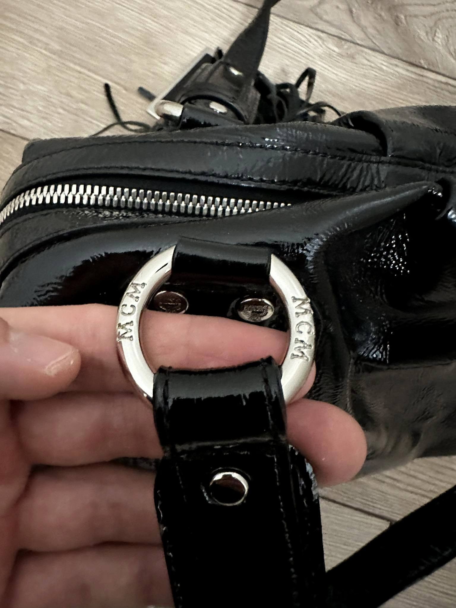 MCM MCM Spellout Logo Patent Leather Black Bag Size ONE SIZE - 3 Thumbnail