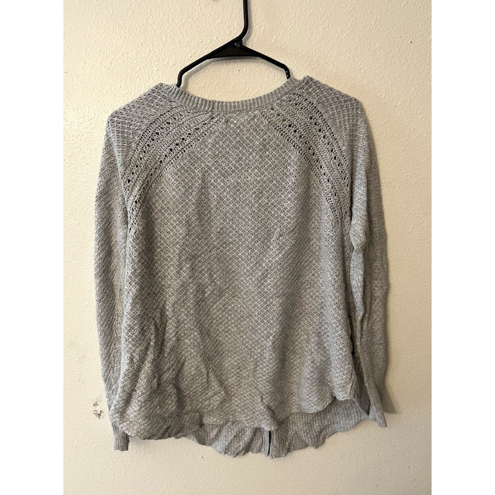 American Eagle Outfitters VINTAGE American Eagle Women's Cardigan Sweater L Gray Open-Knit Button Knit Fall Size L / US 10 / IT 46 - 2 Thumbnail