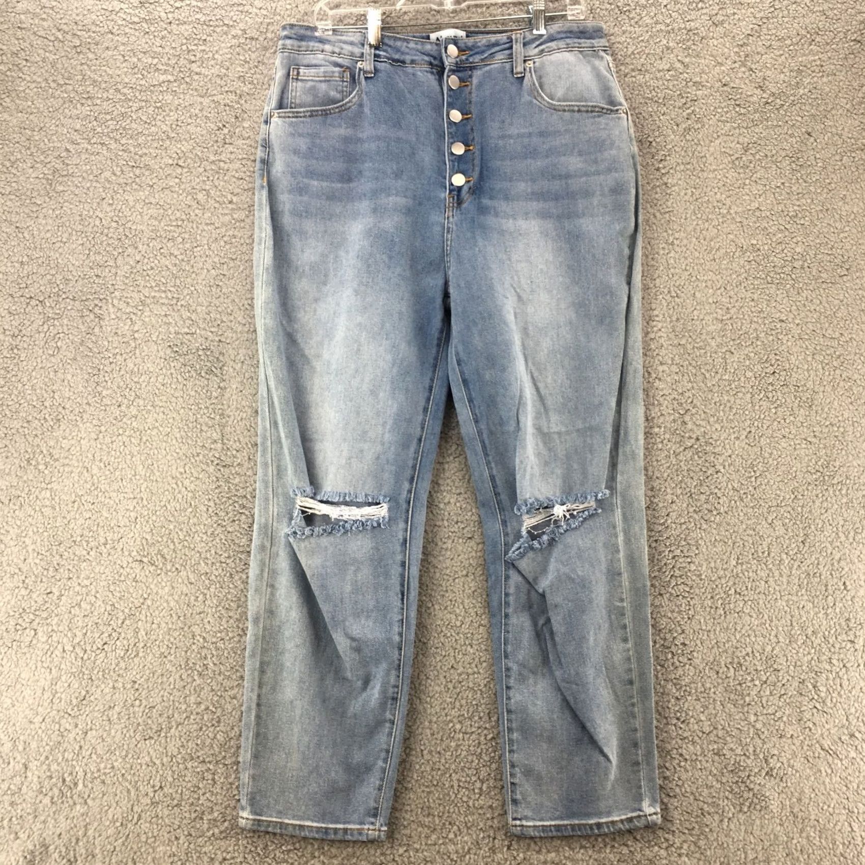 Vintage Abound Mom Jeans Womens 32 Blue Light Wash Denim Button Fly Ripped Knee Hi Rise Jeans Size 24" / US 00 / IT 34 - 2 Thumbnail