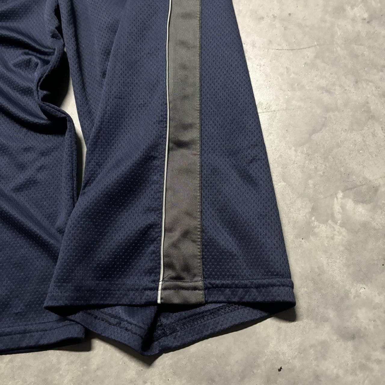 Japanese Brand × Vintage Crazy Vintage Y2K/2000s Navy Blue Striped Drill Essential Track Pants! Size US 28 / EU 44 - 5 Thumbnail