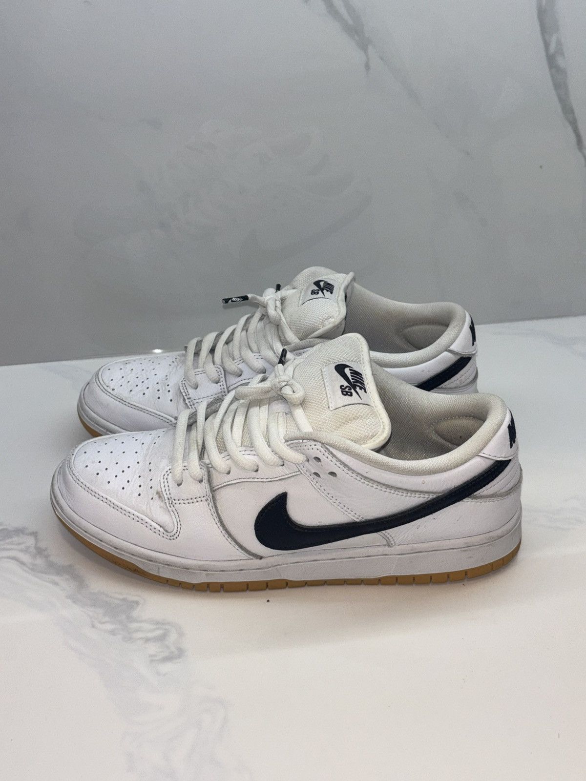 Hypebeast Nike SB Dunk Low Pro Size US 9.5 / EU 42-43 - 1 Thumbnail