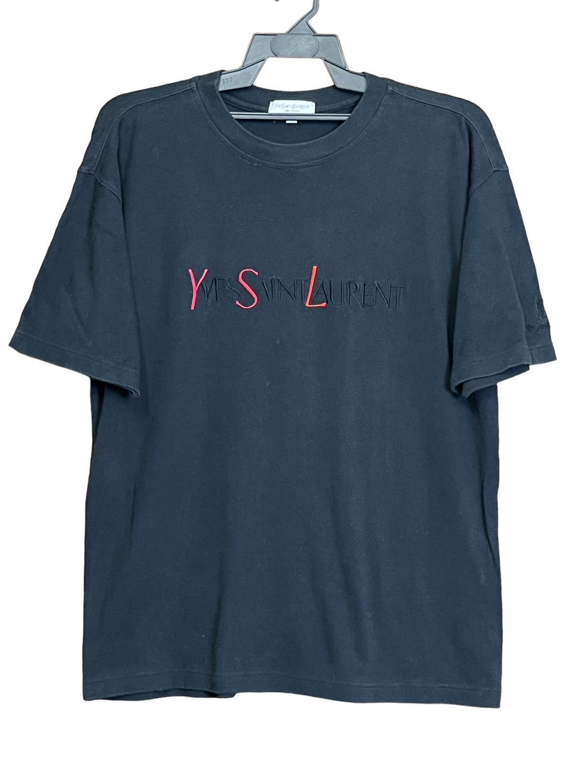 Yves Saint Laurent VINTAGE YSL YVES SAINT LAURENT SPELLOUT EMBROIDERY TEE SHIRT Size US L / EU 52-54 / 3 - 1 Thumbnail