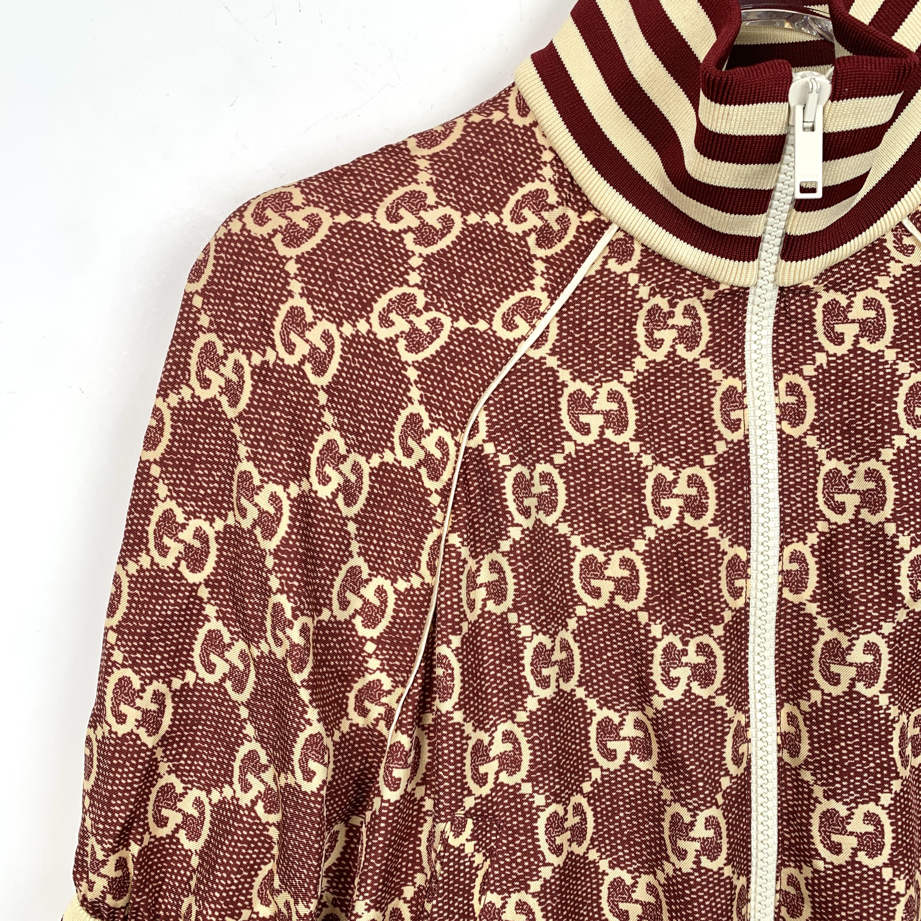 Gucci Gucci Red Logo Monogram Printed Silk Jacket (Size XXS) Size XXS / US 00 / IT 34 - 5 Thumbnail
