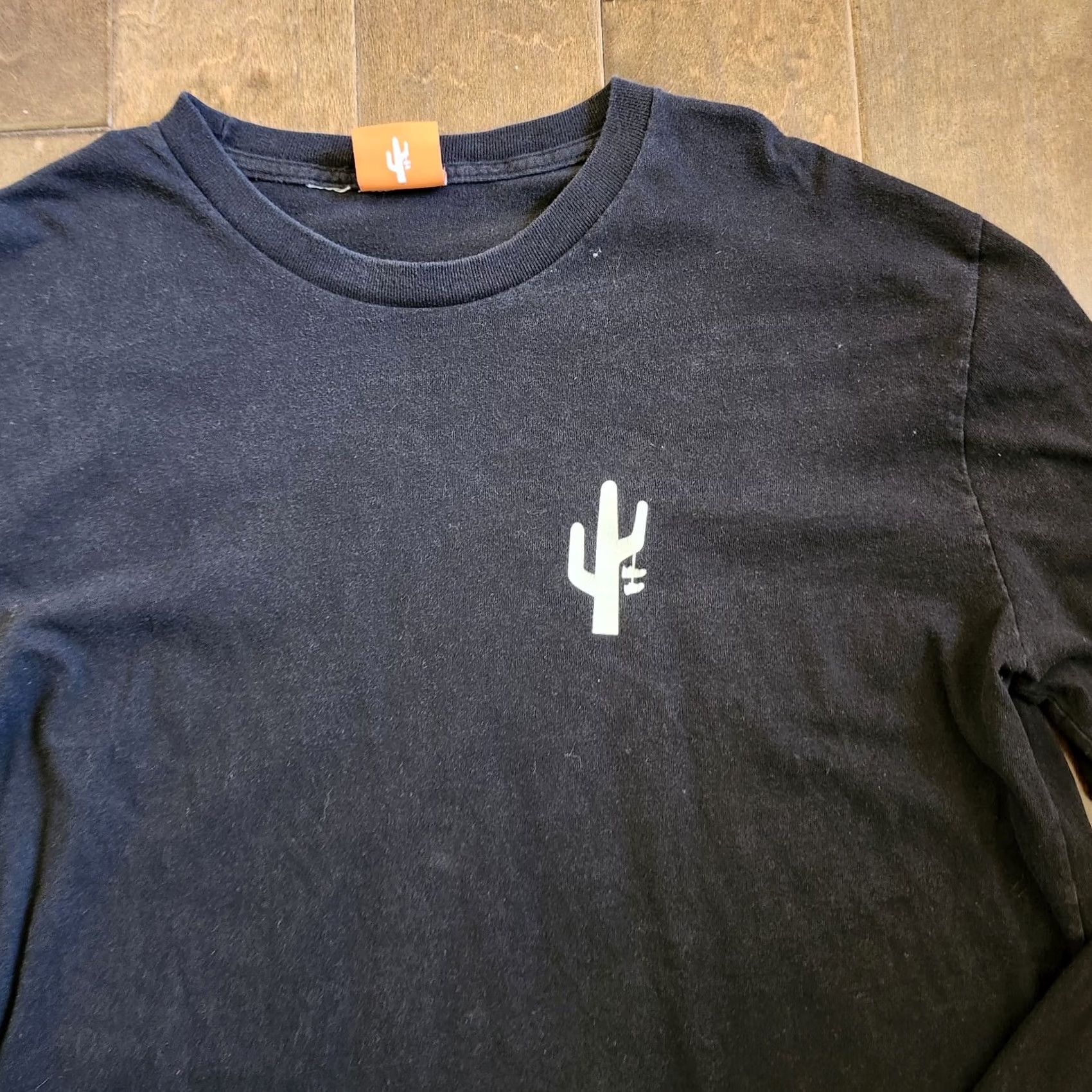 Vintage Manor Phoenix Cactus Mens Black Long Sleeve Shirt - XL Size US XL / EU 56 / 4 - 5 Thumbnail