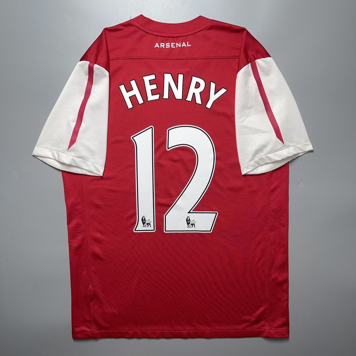 Nike ARSENAL NIKE 2011/2012 FOOTBALL HOME JERSEY #12 HENRY Size US M / EU 48-50 / 2 - 1 Thumbnail