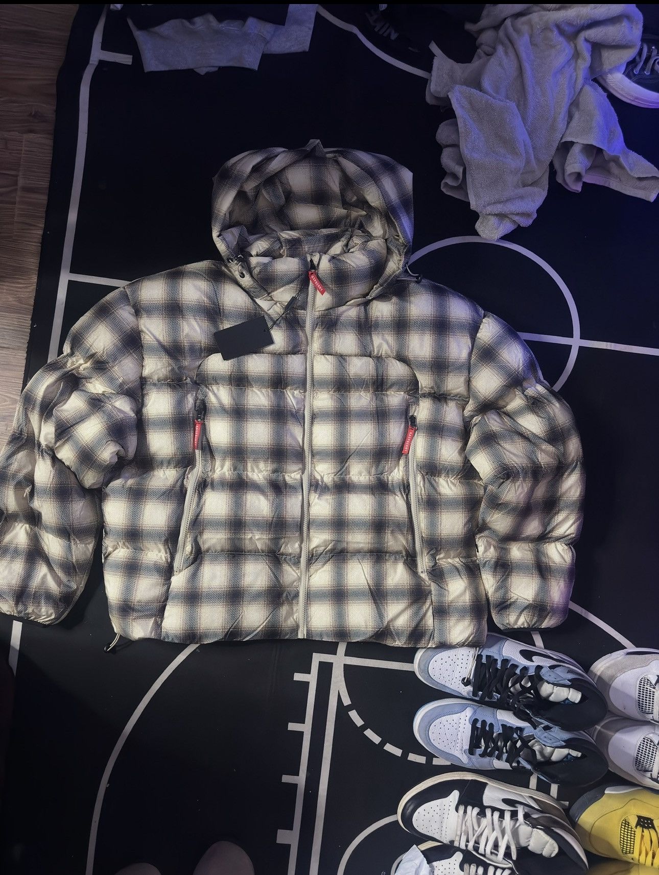 The GV Gallery Gv Gallery Plaid Puffer Jacket Size US L / EU 52-54 / 3 - 3 Thumbnail