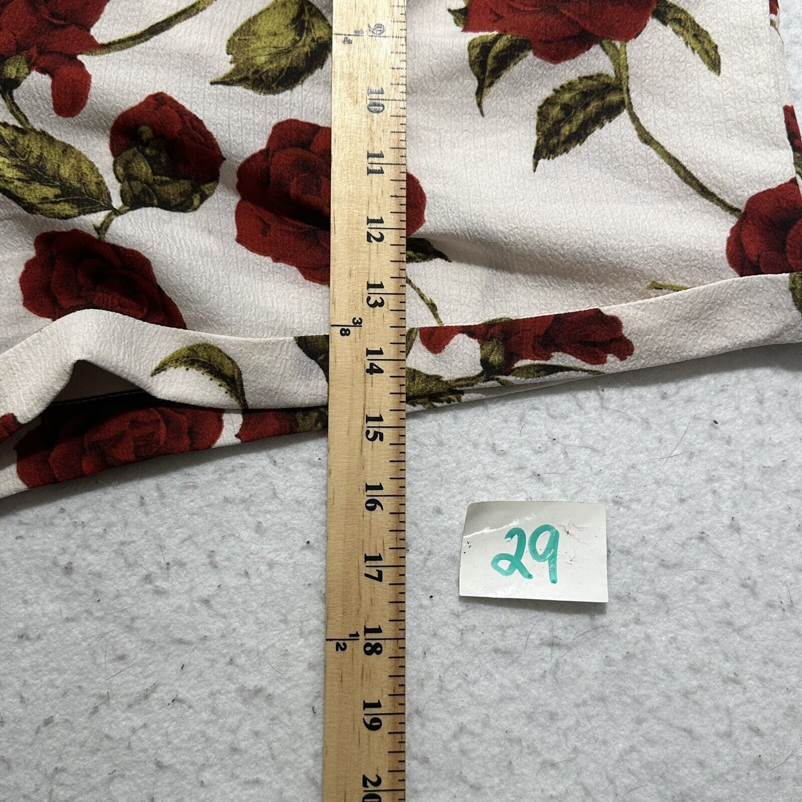 Shein Shein Curve 0XL Lightweight 3.5" Inseam Rose Floral Shorts Size 38" / US 16 / IT 52 - 12 Thumbnail