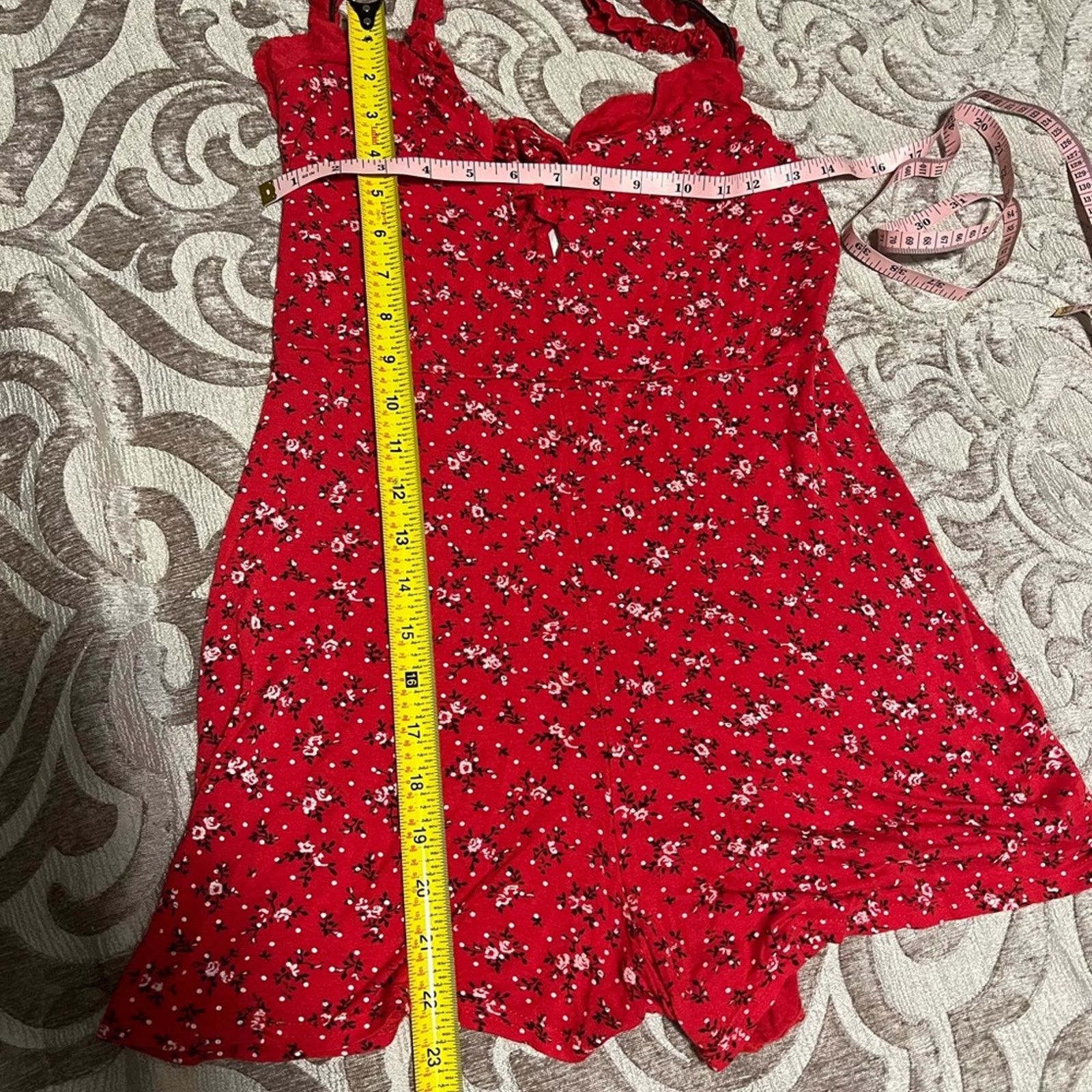 Boohoo Boohoo Red Ditsy Floral Playsuit Size 10 Size 32" / US 10 / IT 46 - 8 Thumbnail