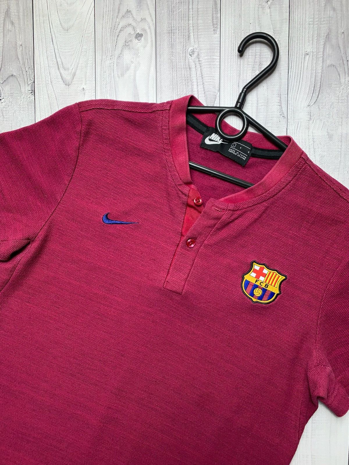 Nike × Vintage Vintage Nike Barcelona soccer tee size M/L logo Size US L / EU 52-54 / 3 - 2 Thumbnail