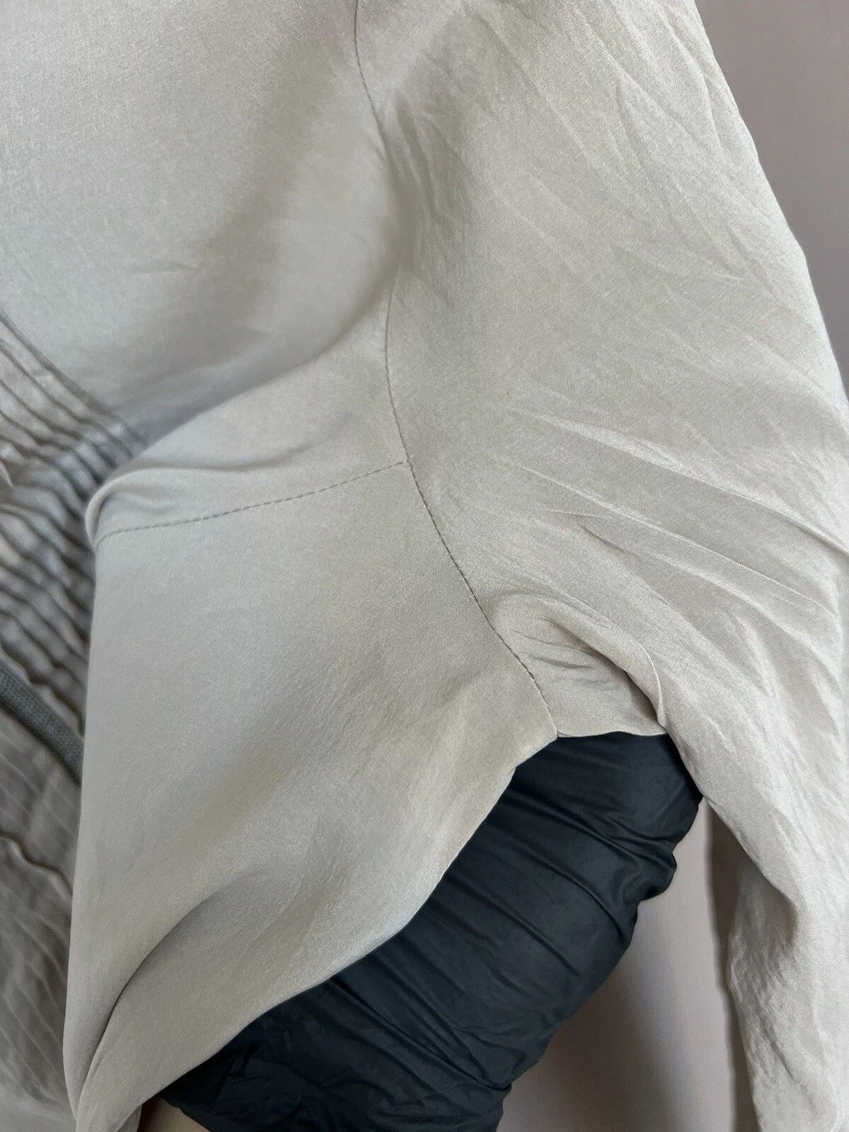 Brunello Cucinelli Brunello Cucinelli Silk Blouse Womens Size L Long Sleeve Size L / US 10 / IT 46 - 15 Thumbnail