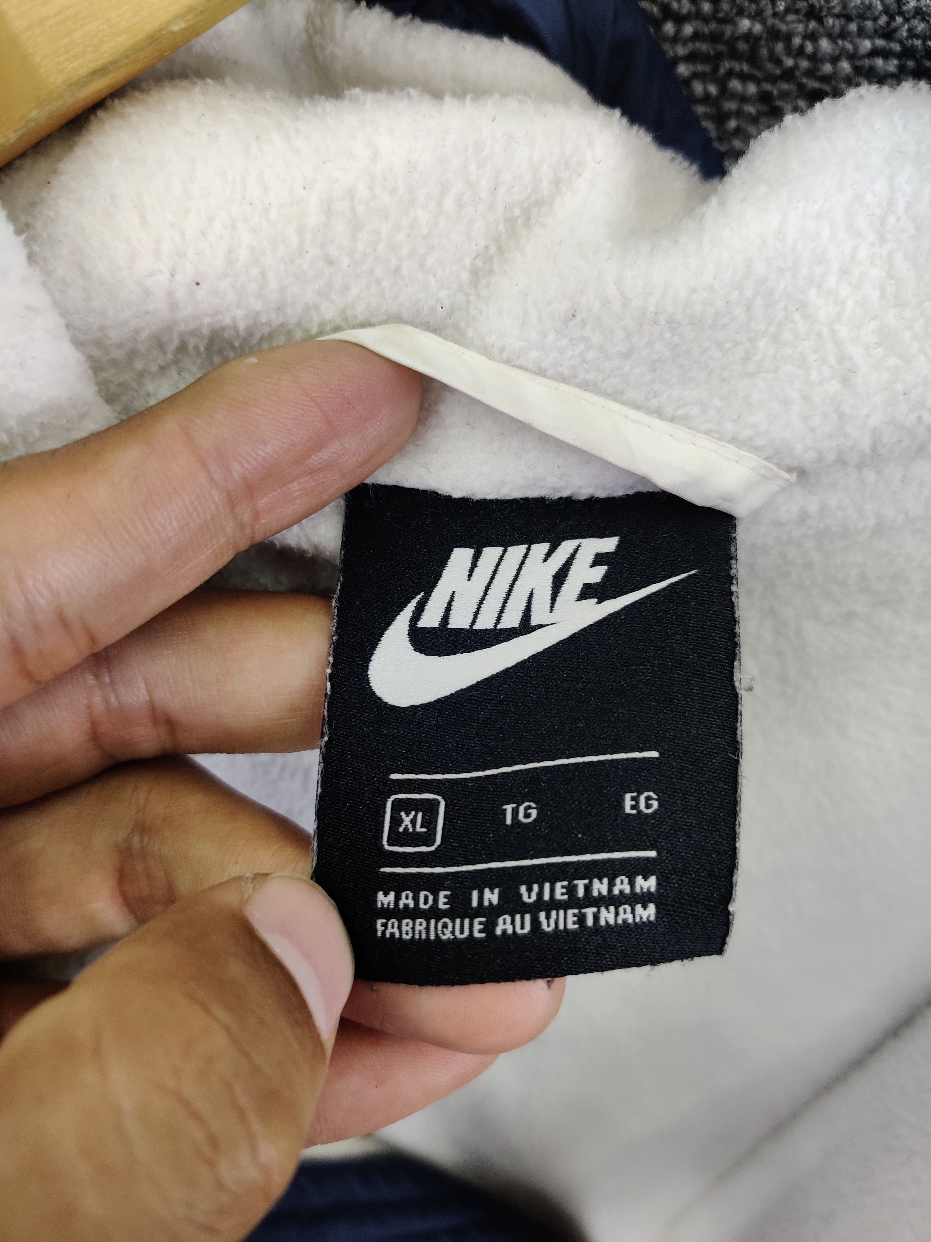 Nike Vintage 90s Nike Down Puffer Hoodie Jacket Size US XL / EU 56 / 4 - 11 Thumbnail
