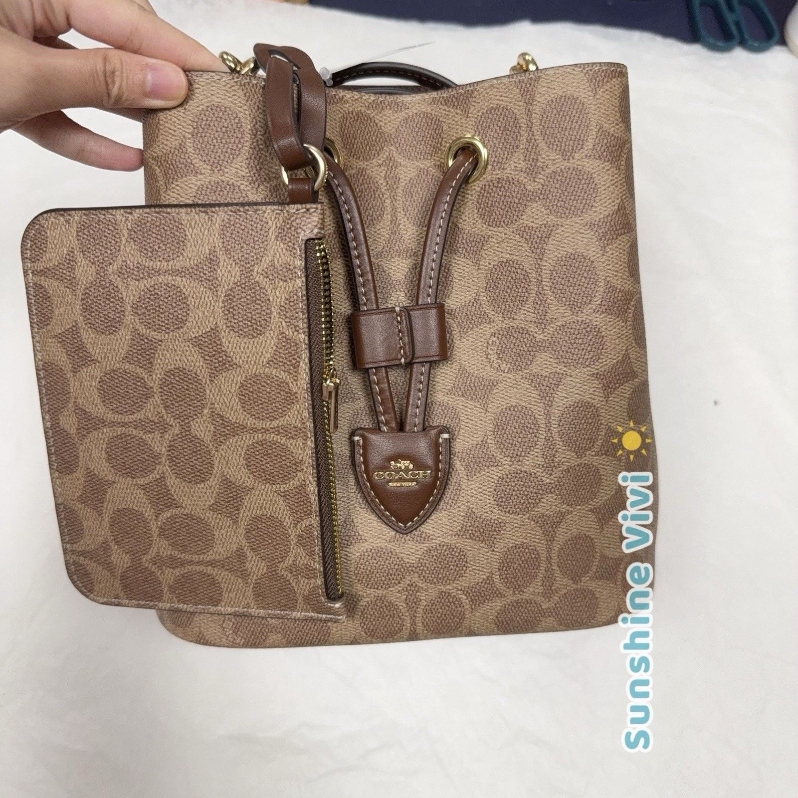NWT Coach Rowan Bucket Bag Signature Canvas CBH07 Tan Brown