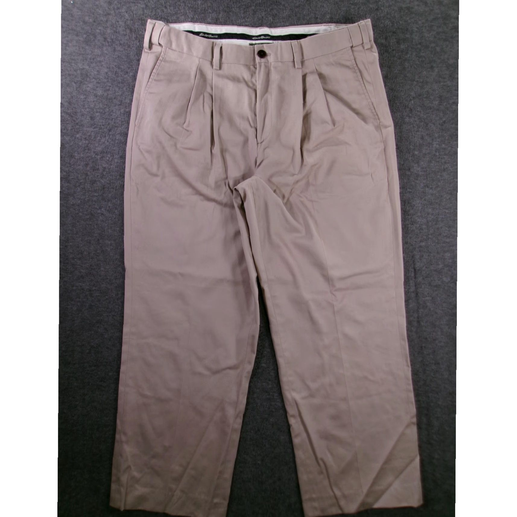 Eddie Bauer Eddie Bauer Pants Mens 38 Khaki Pleated Relaxed Fit Classic Preppy Casual Size US 38 / EU 54 - 2 Thumbnail