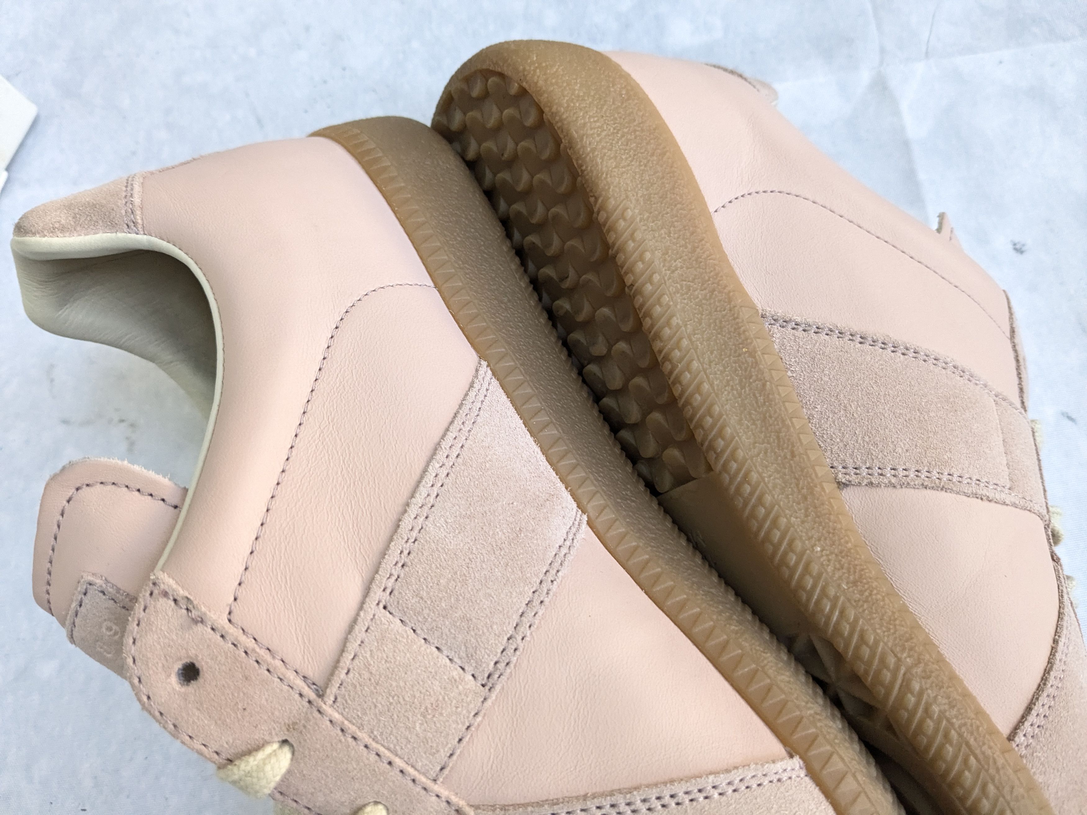 Maison Margiela Maison Margiela Replica GAT Pink 8 41 Low Tops Leather Size US 8 / EU 41 - 13 Thumbnail