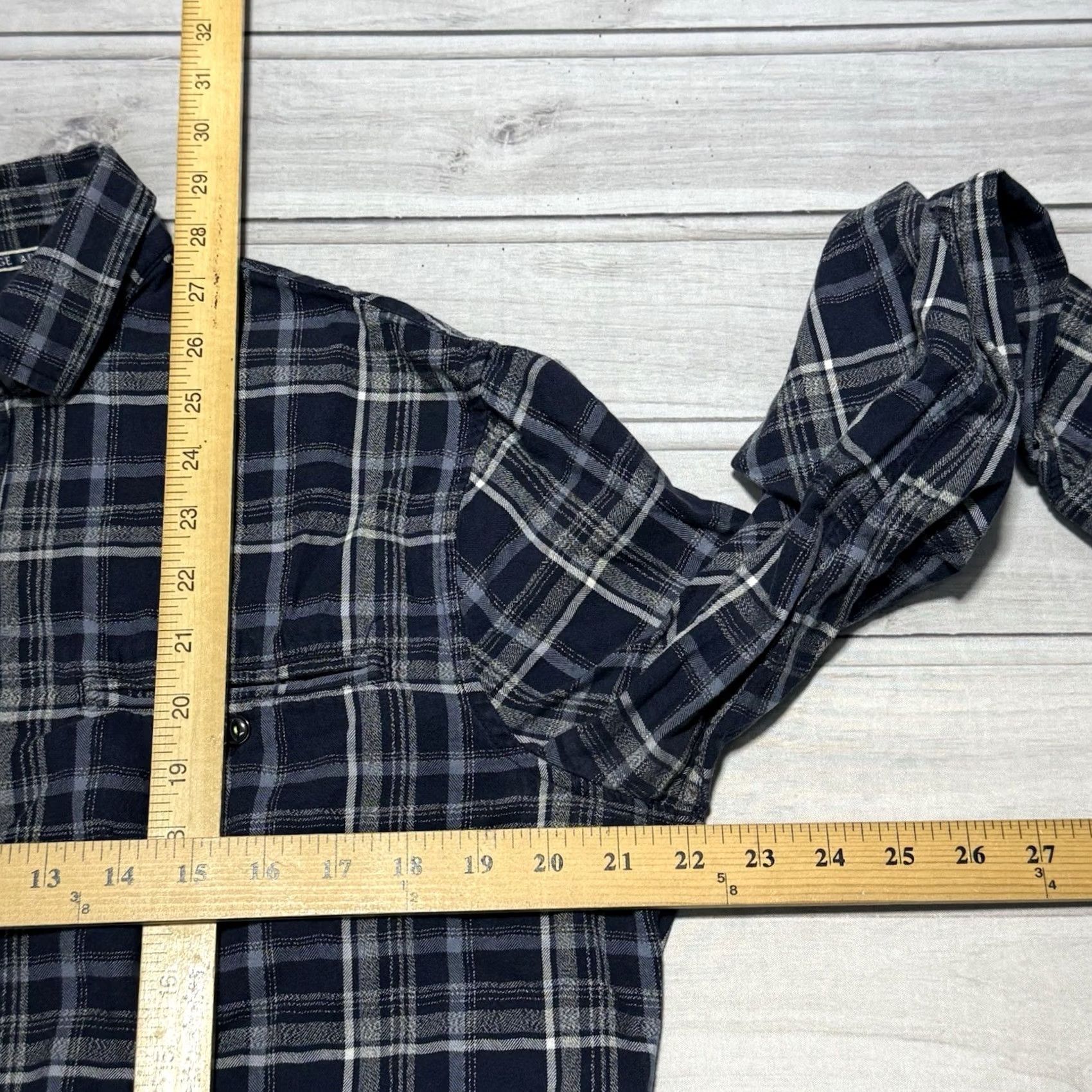 Armani Exchange Armani Exchange Shirt Mens XL Blue Plaid Long Sleeve Button Up Shirt Men Regular Size Extra details Size US XL / EU 56 / 4 - 6 Thumbnail