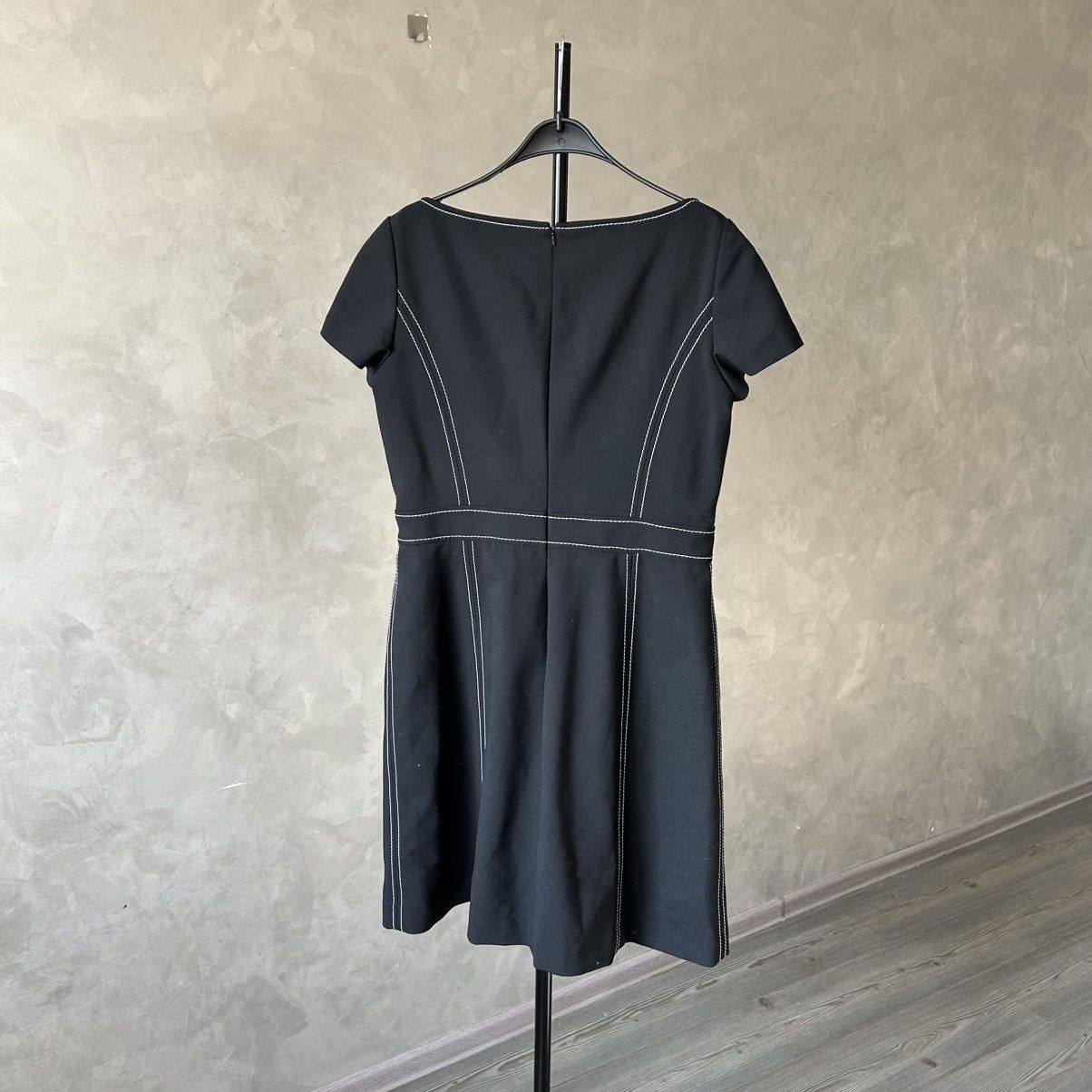Boutique Moschino Moschino Boutique Contrast Stitch Tailored Dress Size XL / US 12-14 / IT 48-50 - 6 Thumbnail