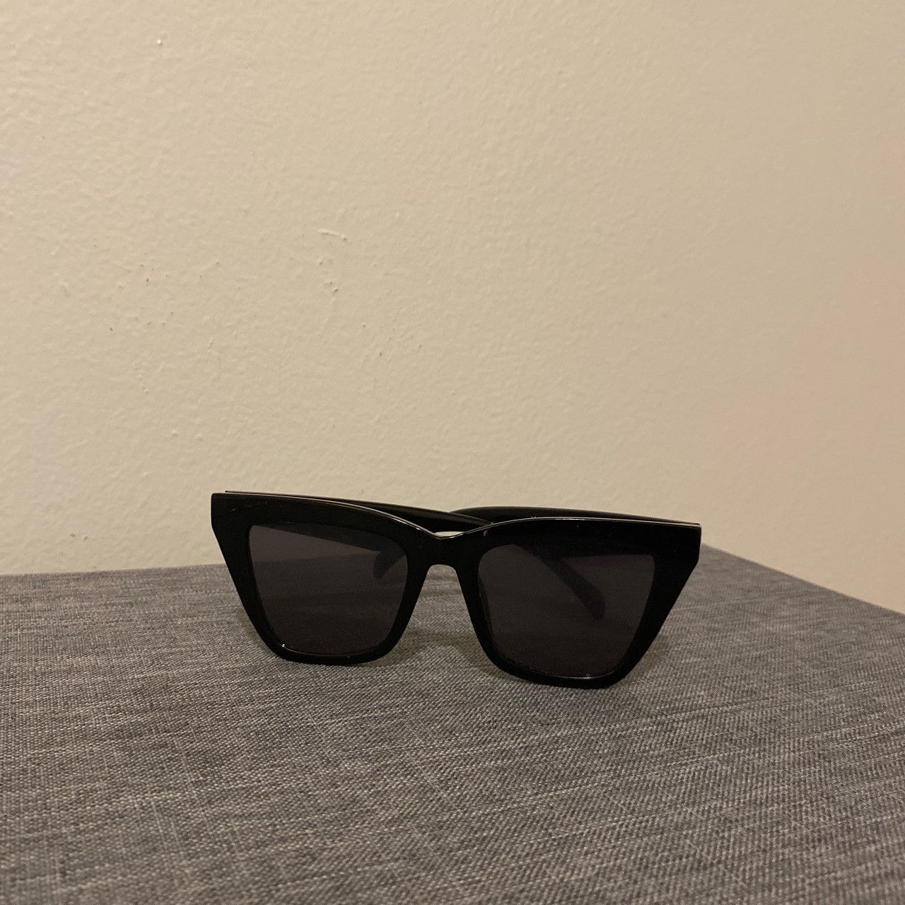 Other Sleek Black Sunglasses Size ONE SIZE - 1 Thumbnail